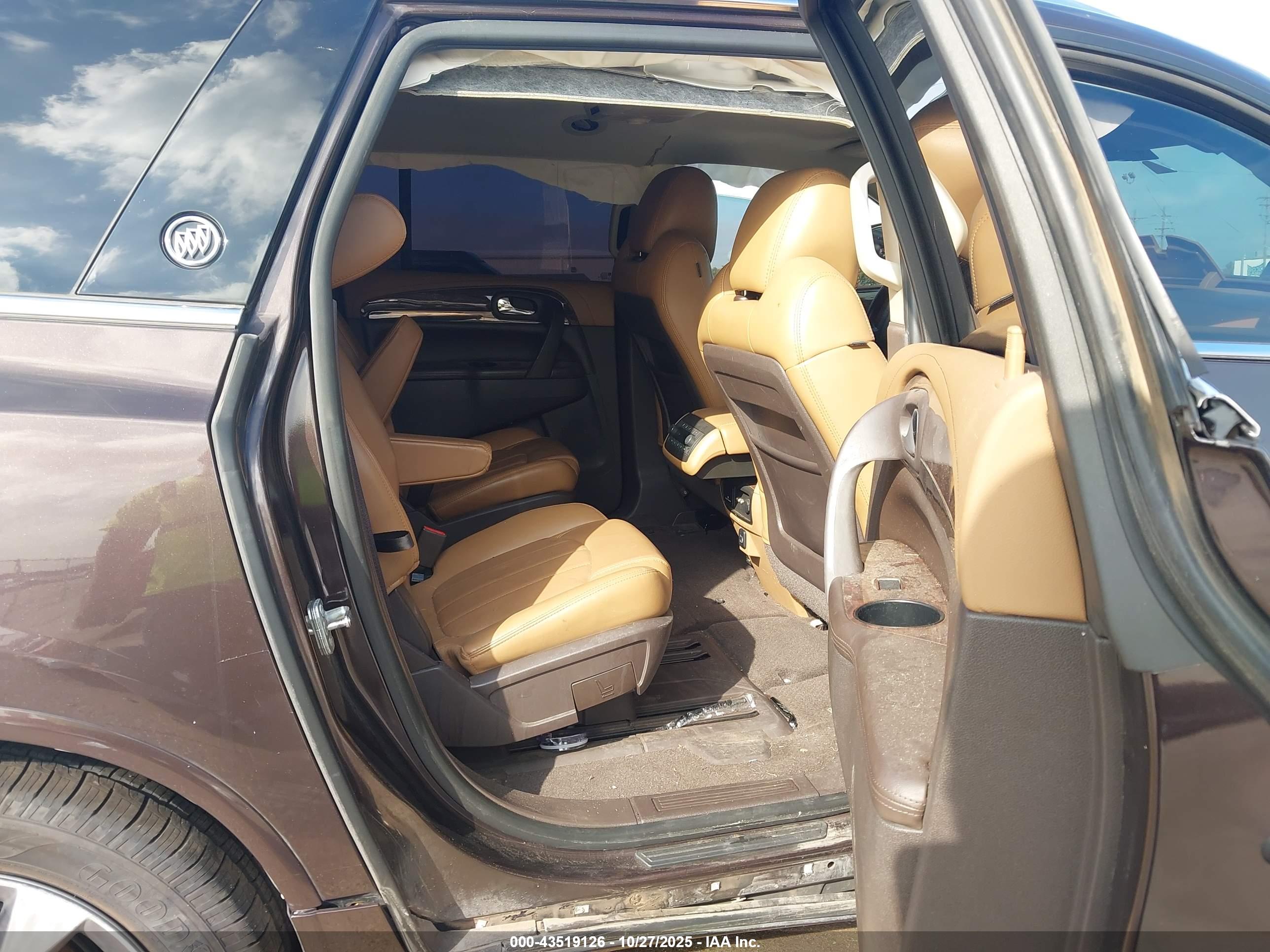 BUICK ENCLAVE image 8