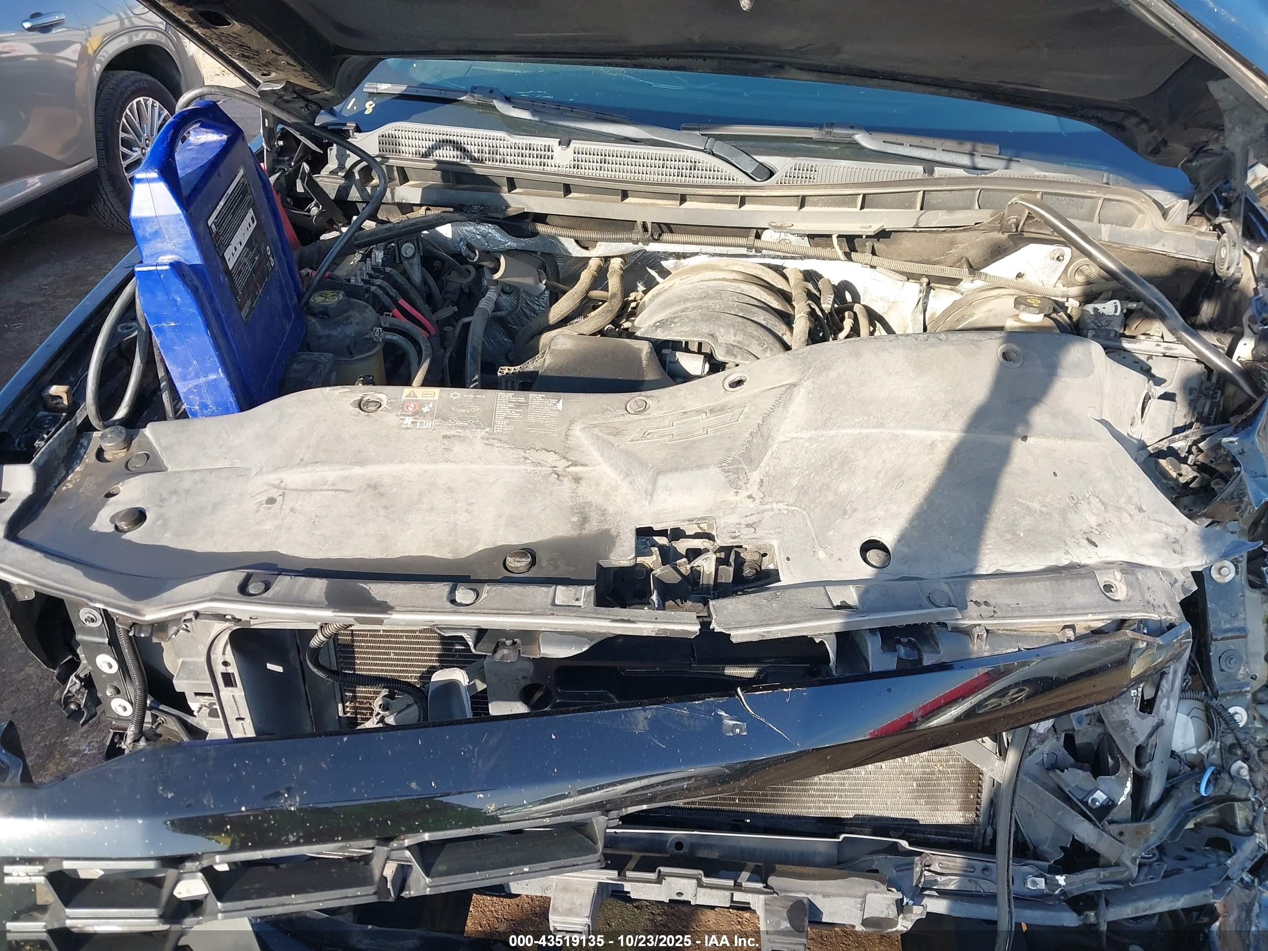 CHEVROLET SILVERADO image 10