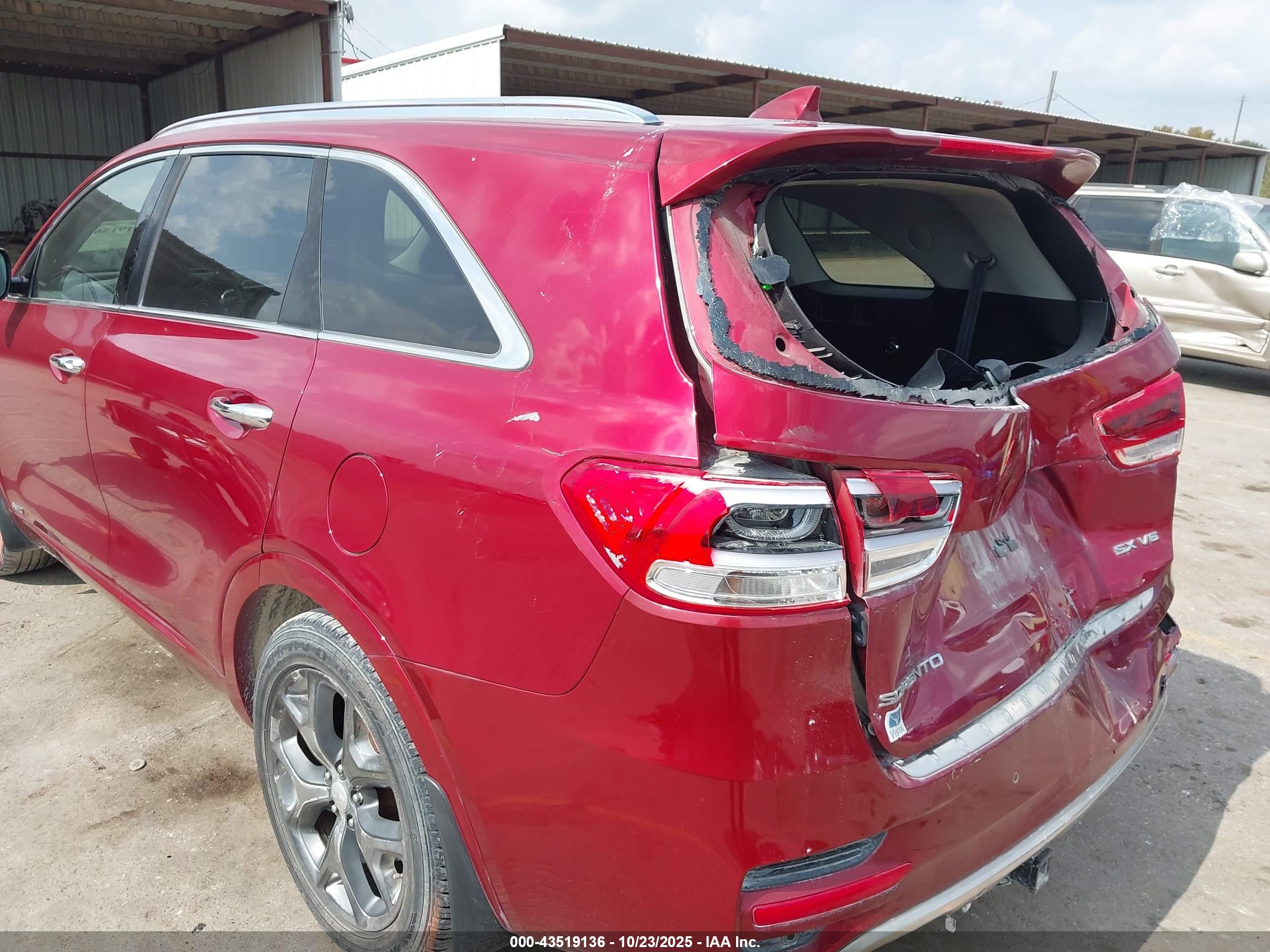 KIA SORENTO image 6
