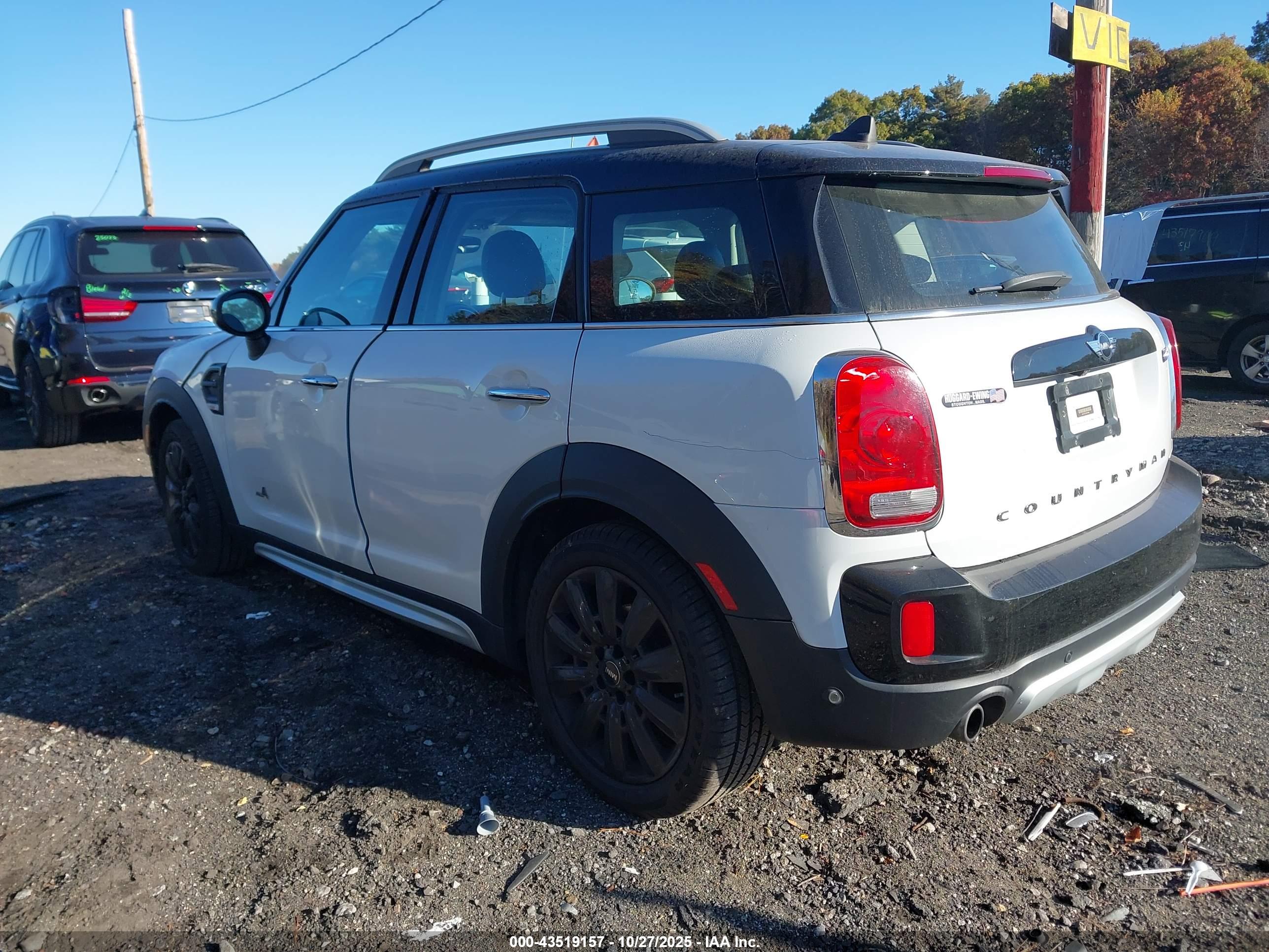 MINI COUNTRYMAN image 3