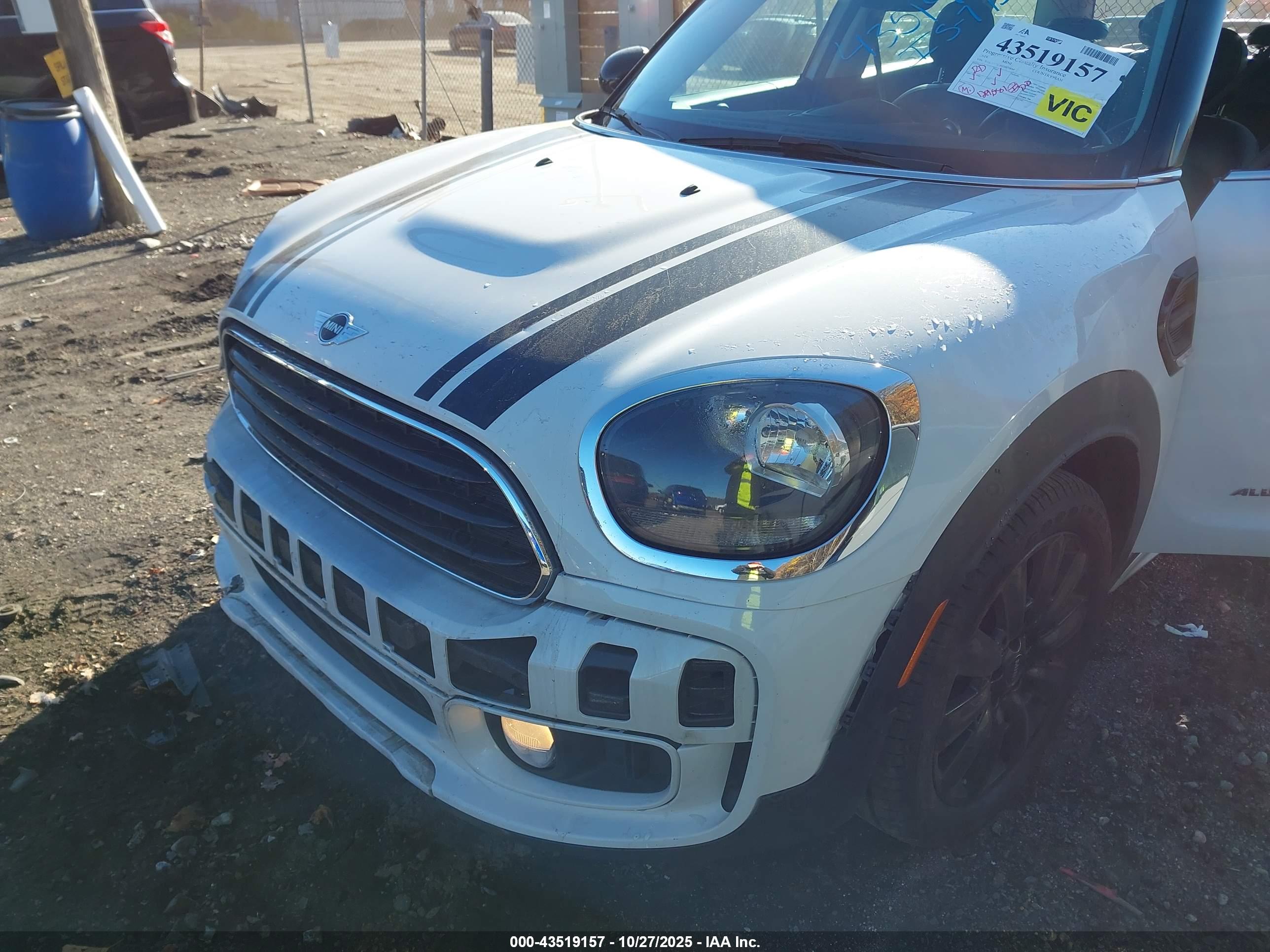 MINI COUNTRYMAN image 6