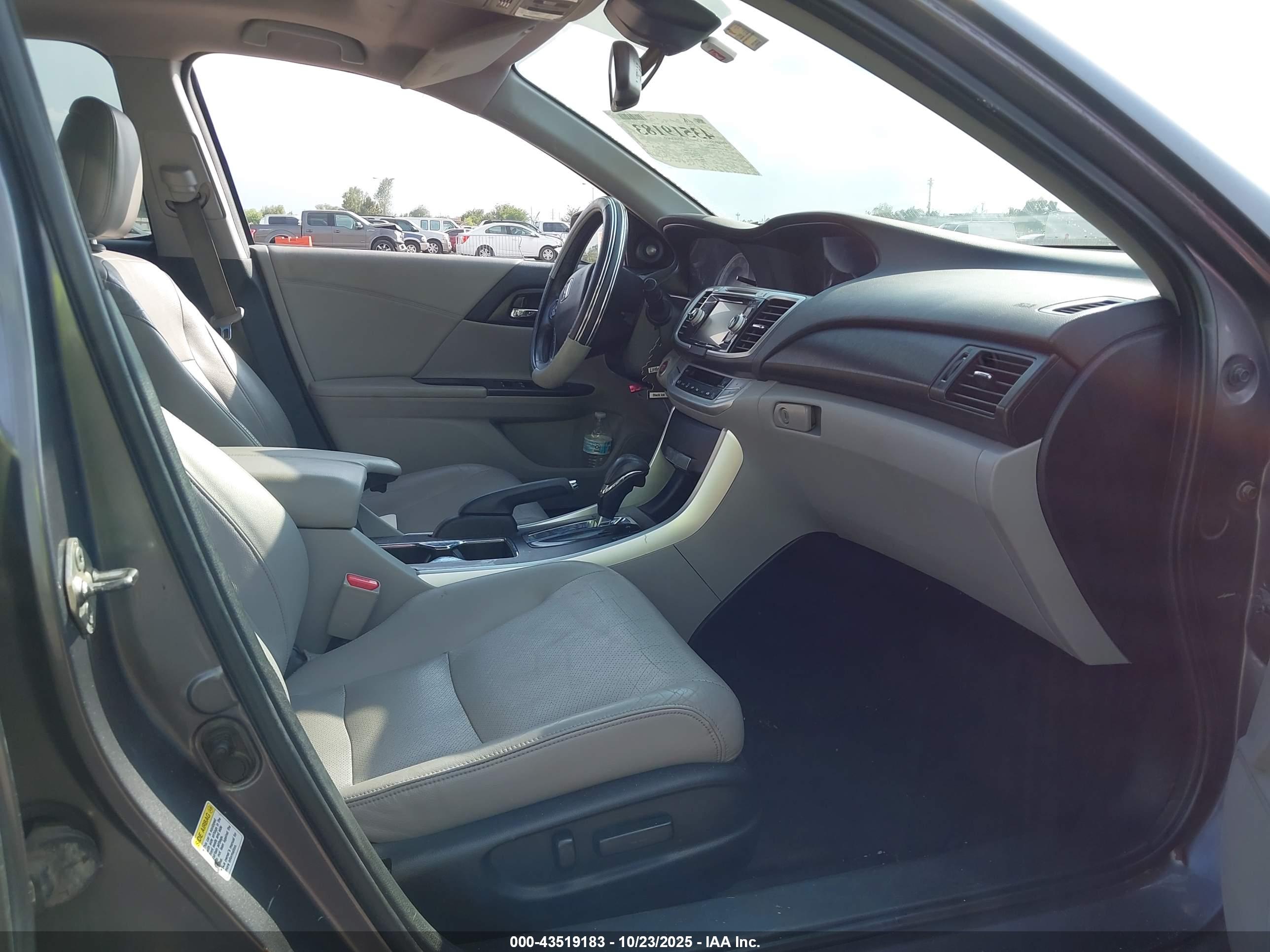 HONDA ACCORD image 5