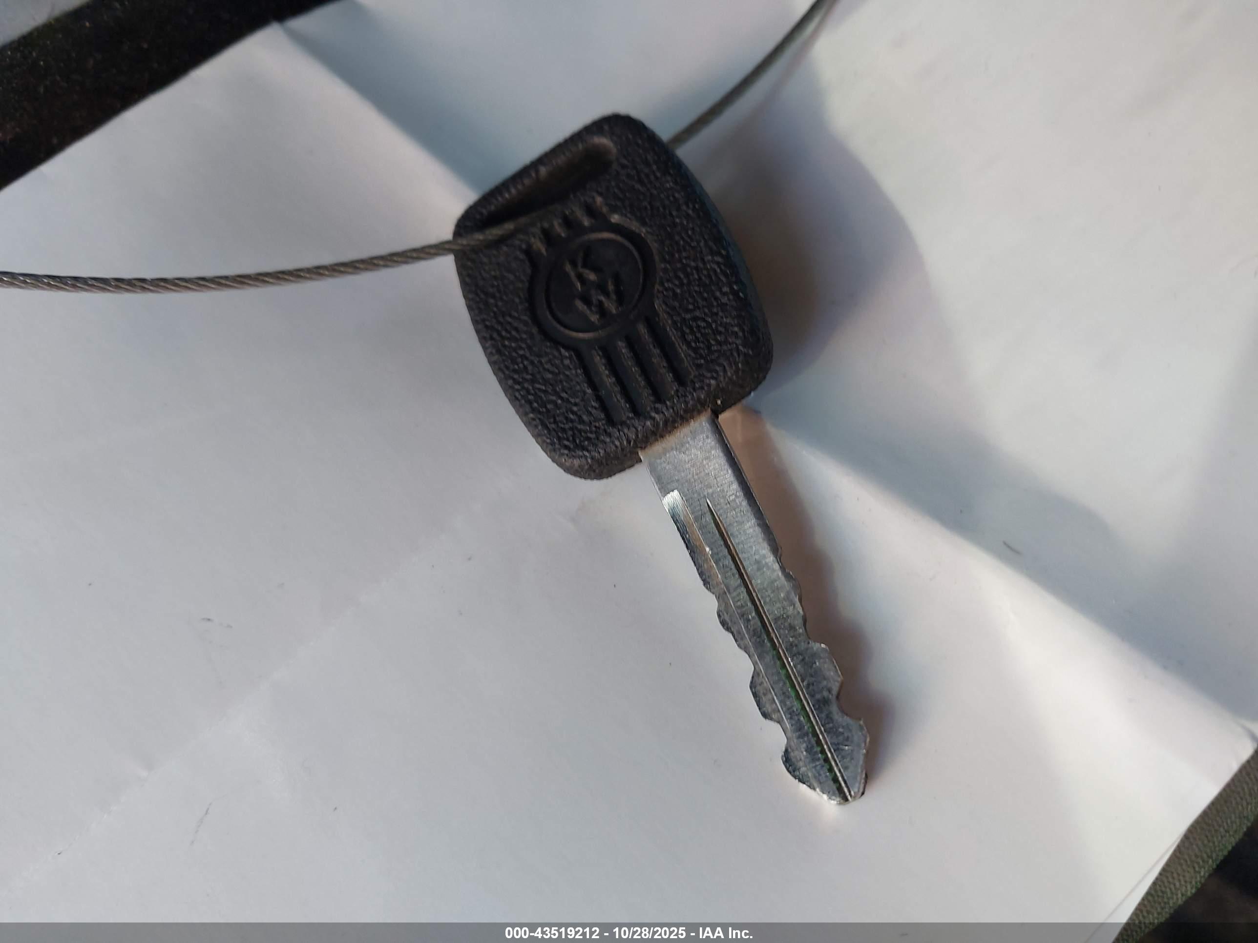KENWORTH CONSTRUCTION image 11