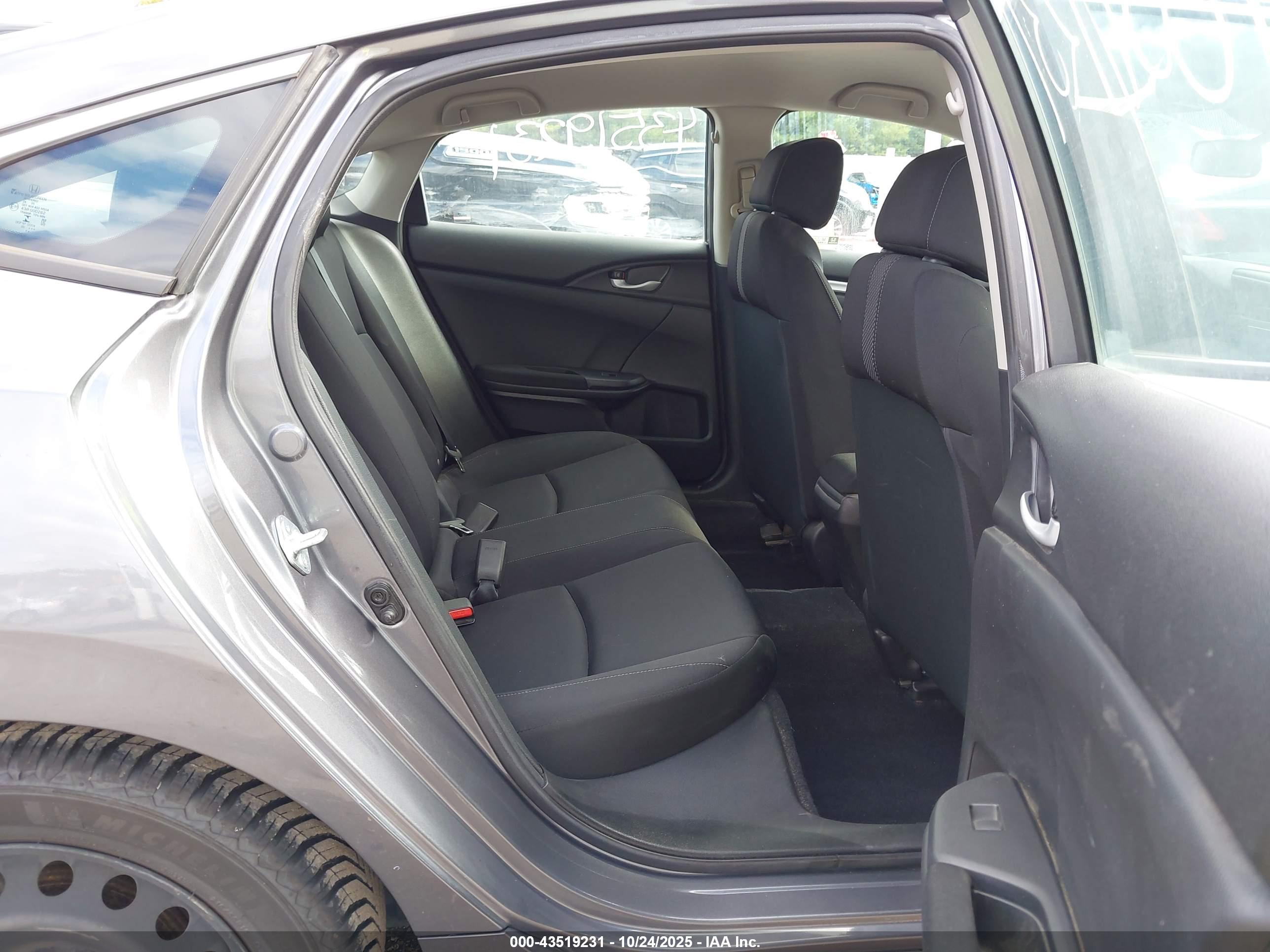 HONDA CIVIC image 8
