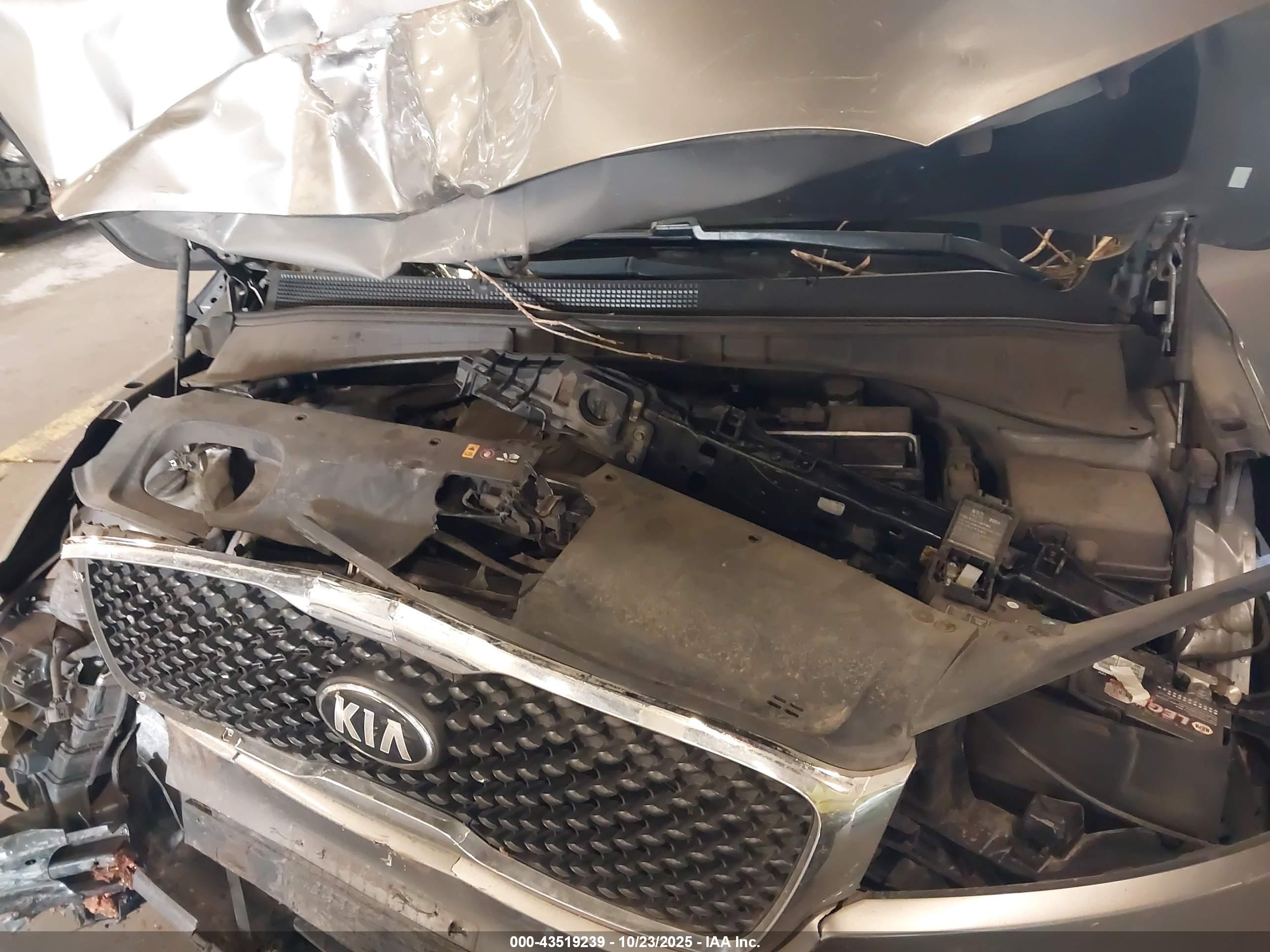 KIA SORENTO image 10
