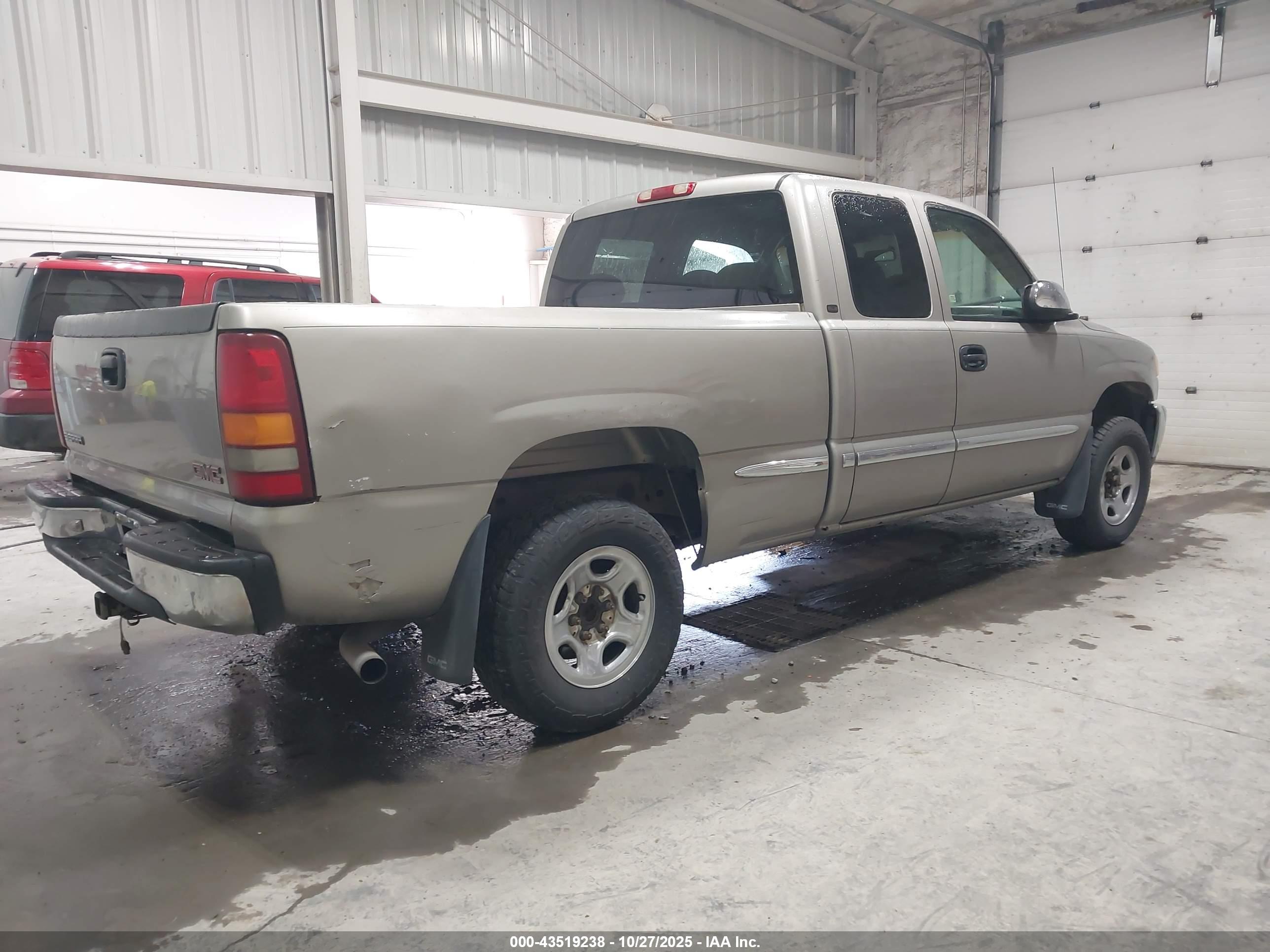 GMC SIERRA image 4