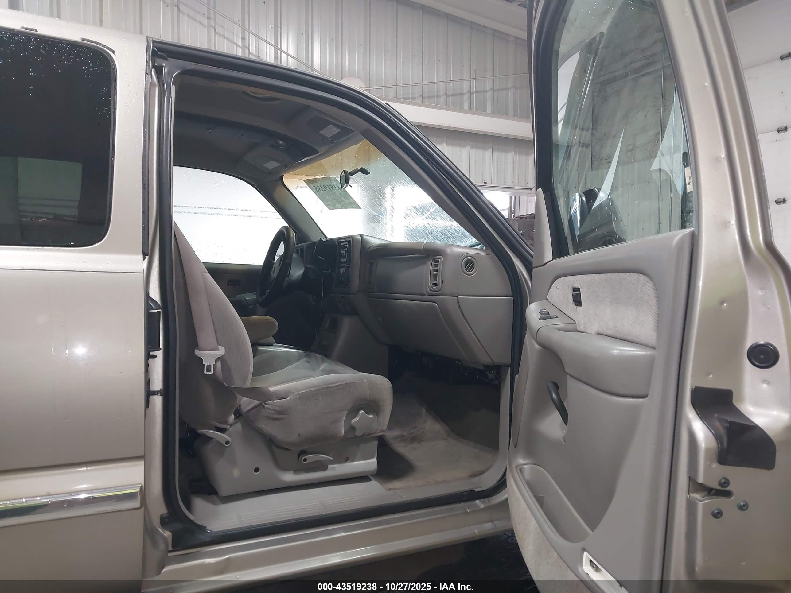 GMC SIERRA image 5