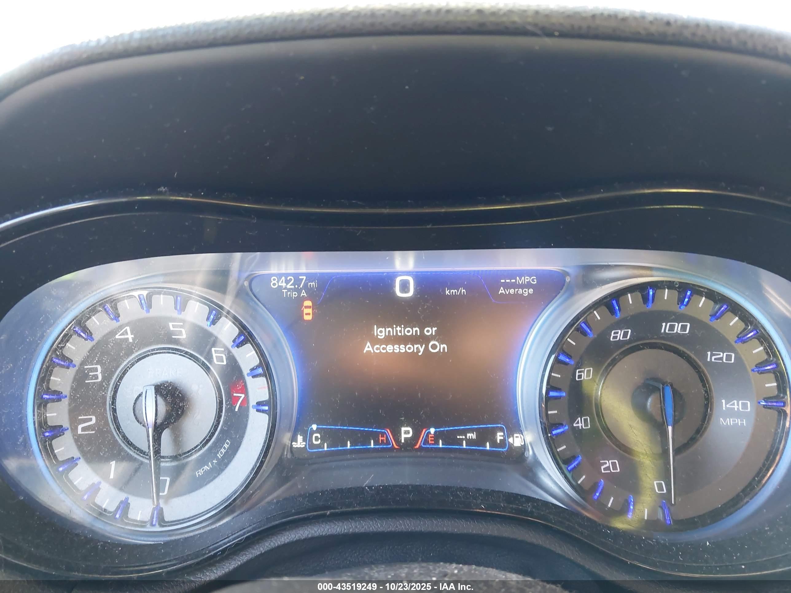 CHRYSLER 300 image 7
