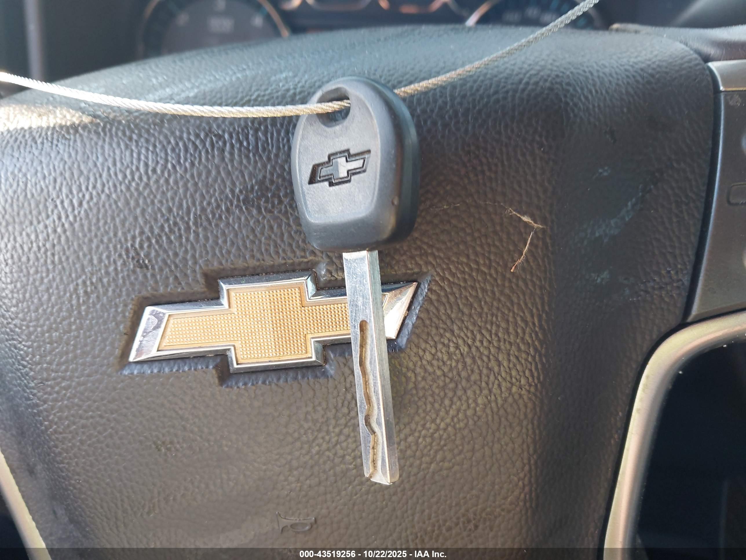CHEVROLET SILVERADO image 11