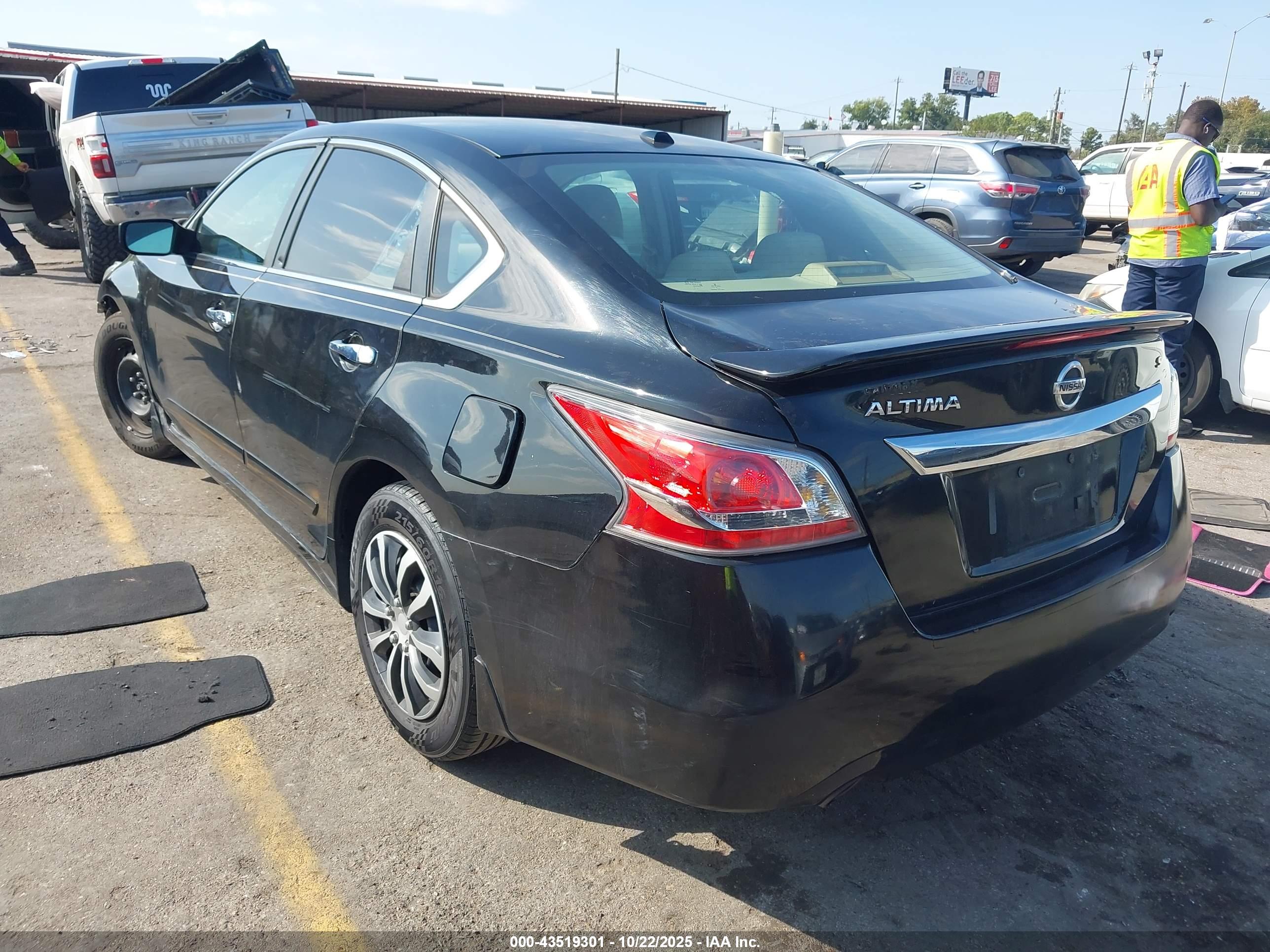 NISSAN ALTIMA image 3