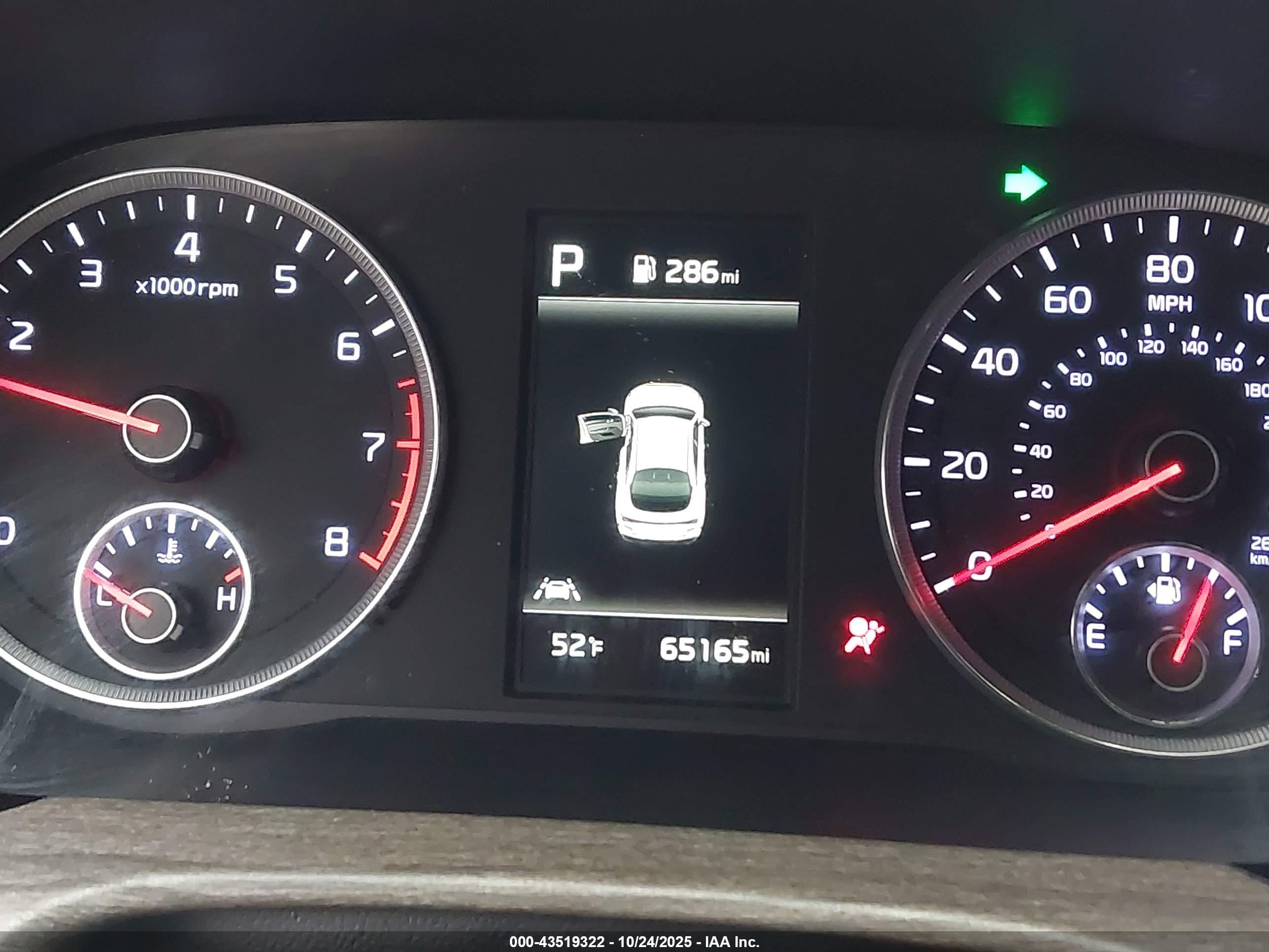KIA K5 image 7