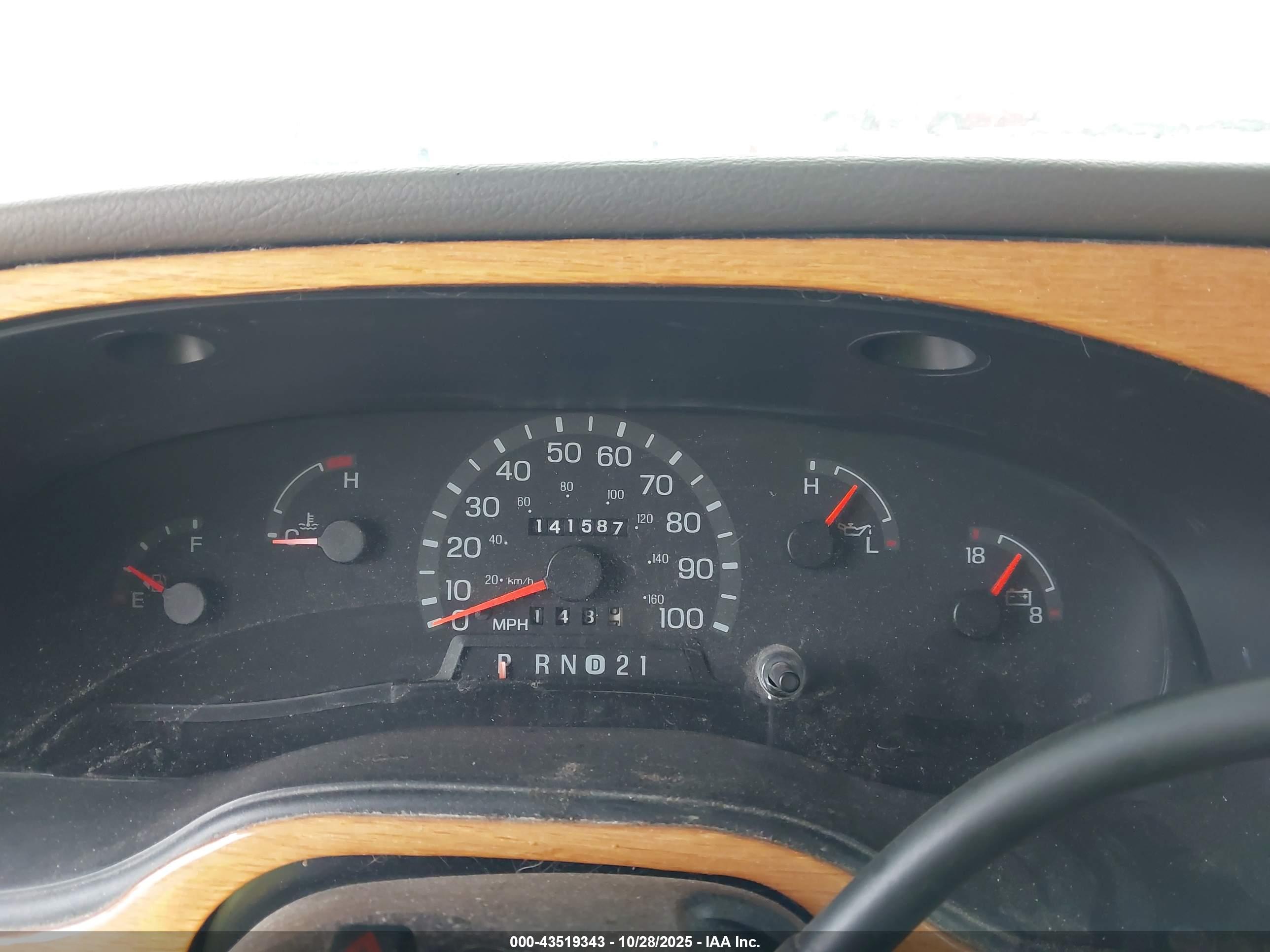 FORD ECONOLINE image 6