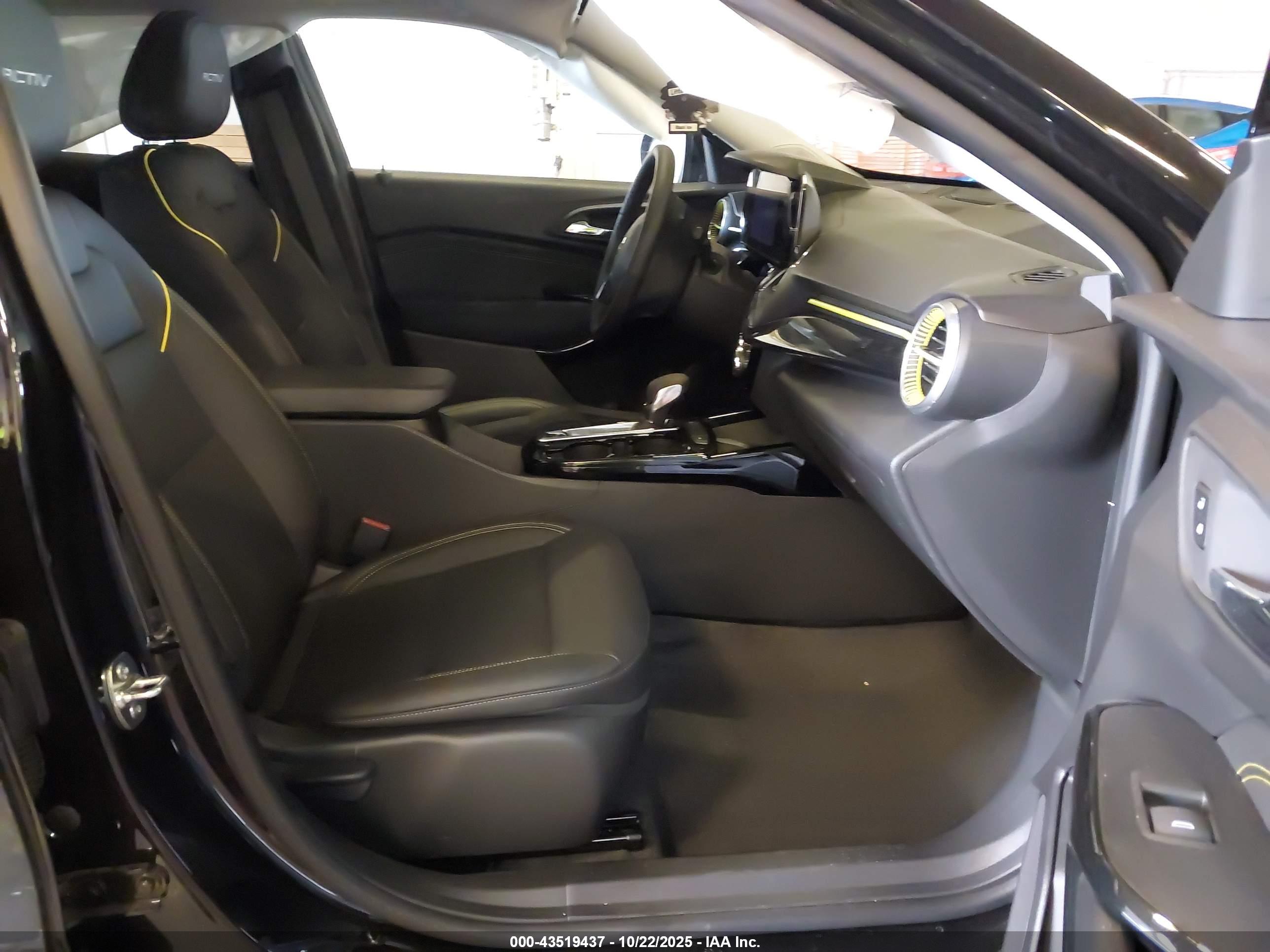CHEVROLET TRAX image 5