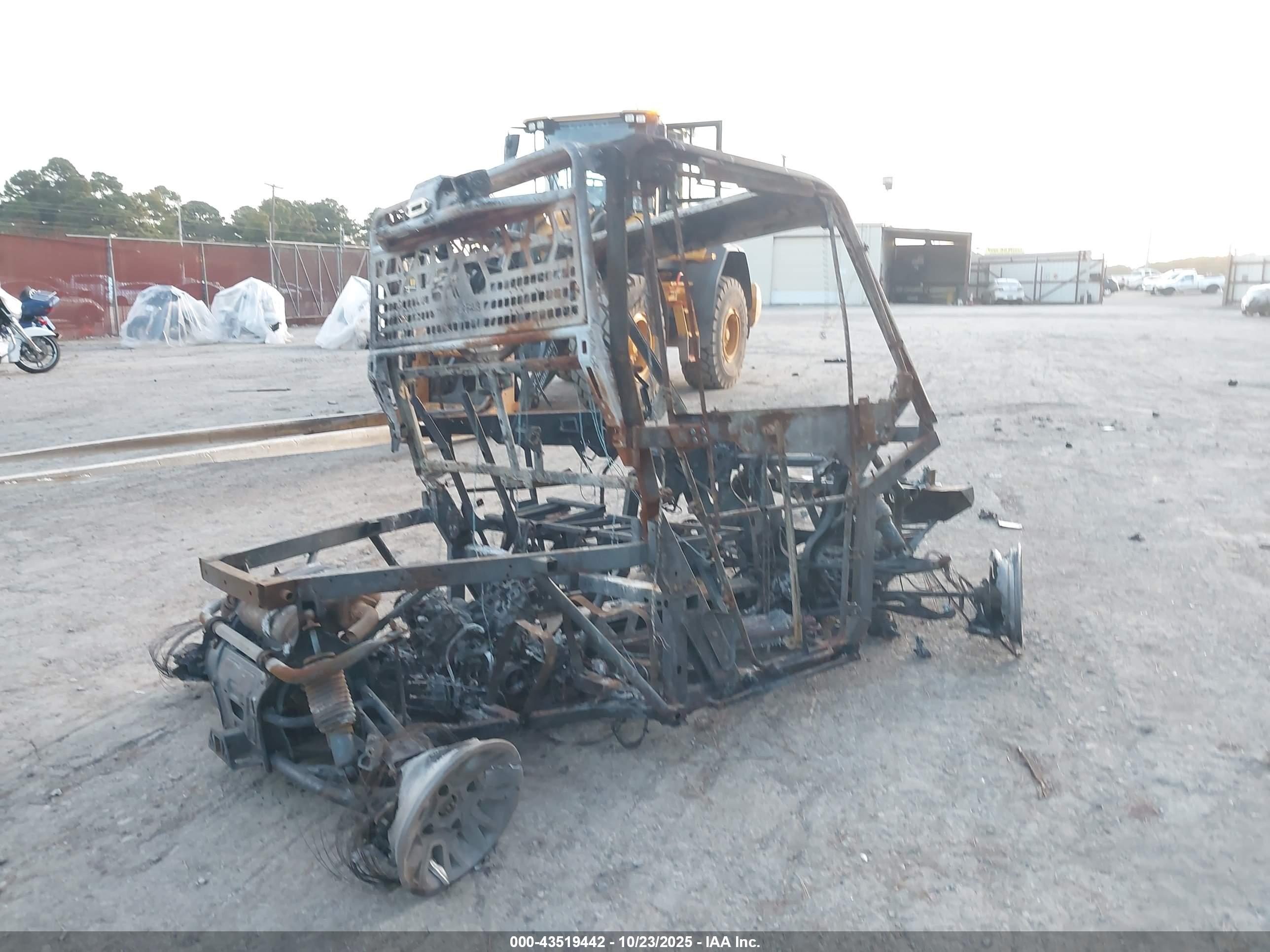 CAN-AM DEFENDER image 4
