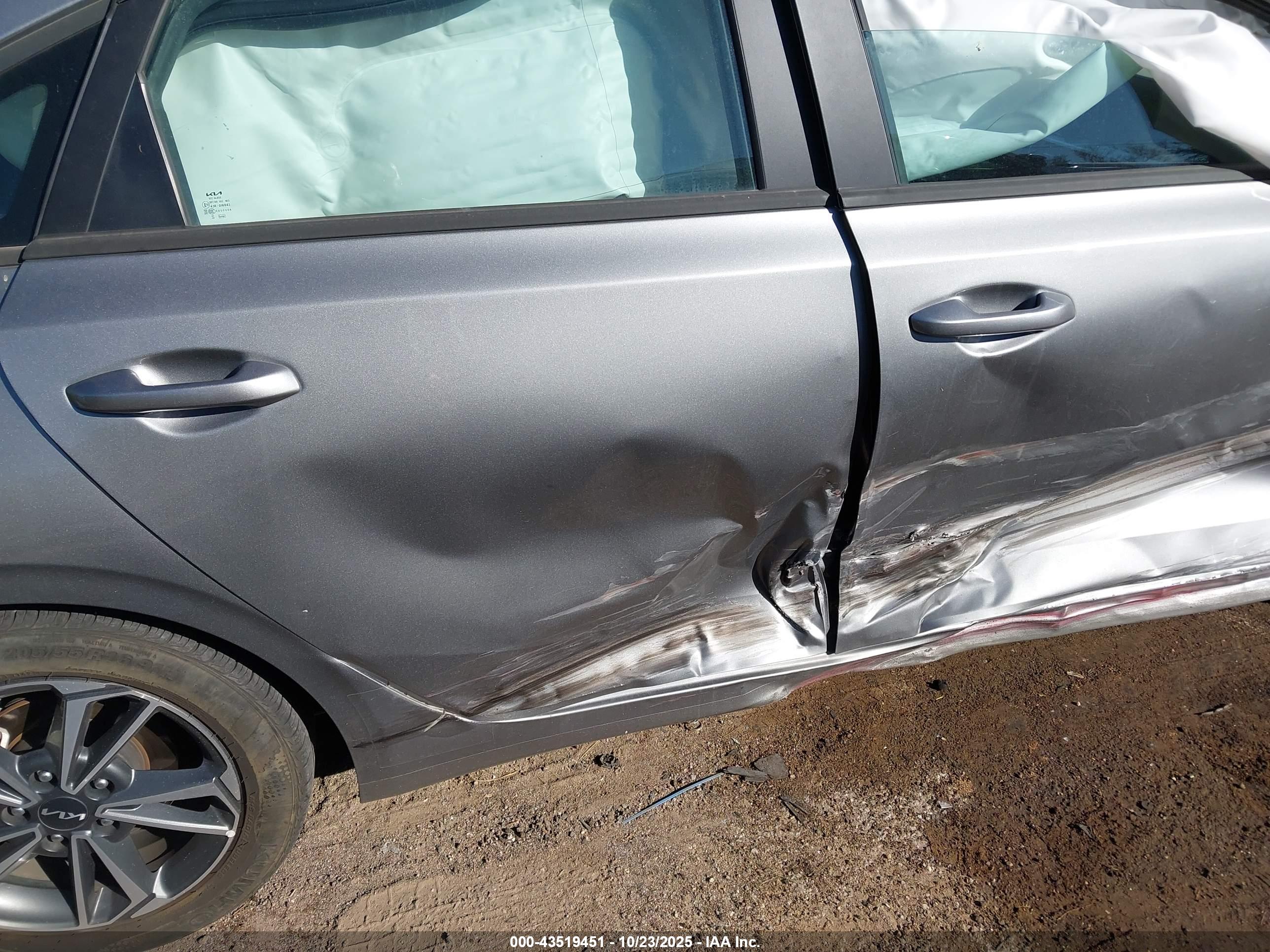 KIA FORTE image 6