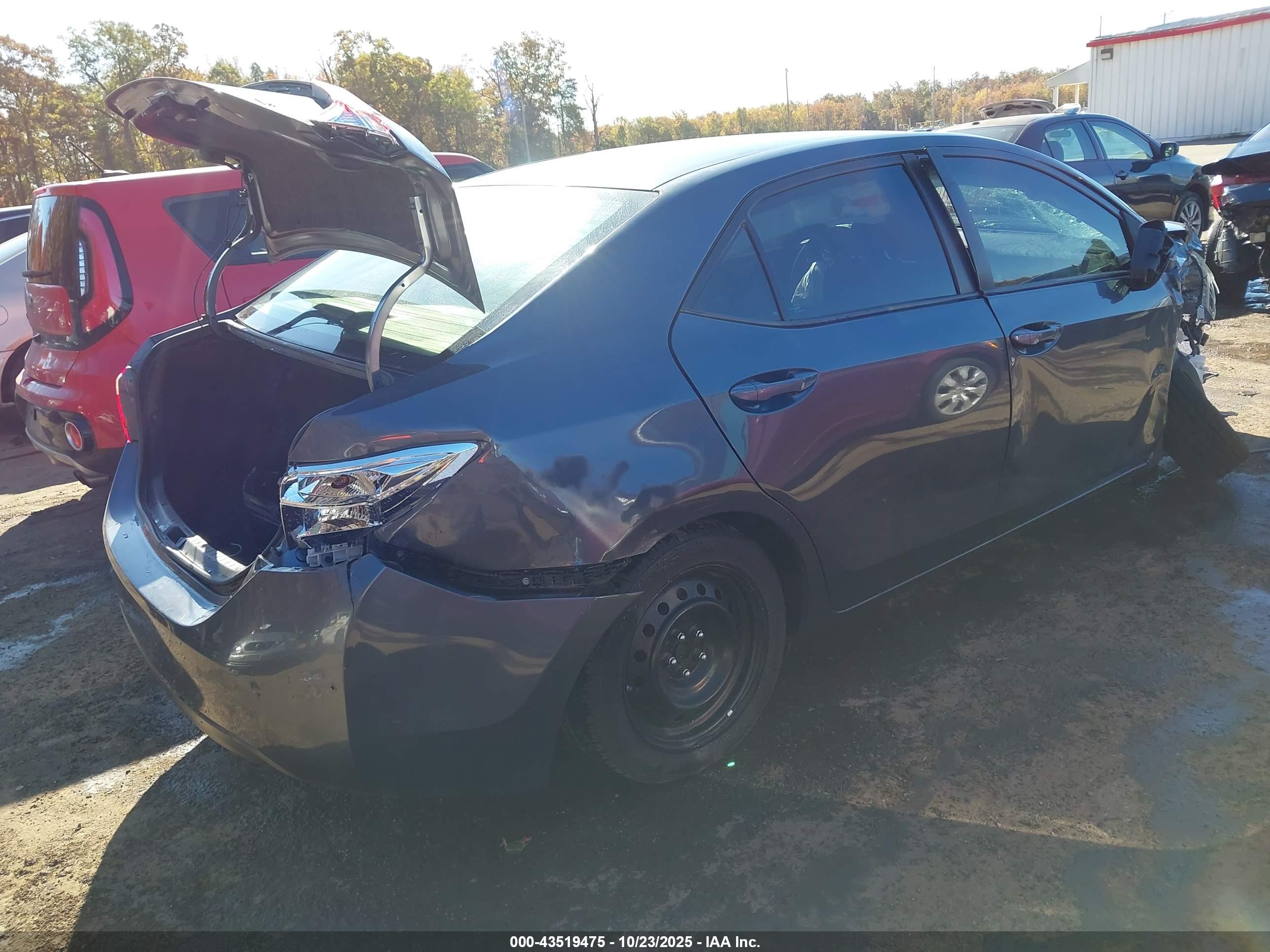 TOYOTA COROLLA image 4