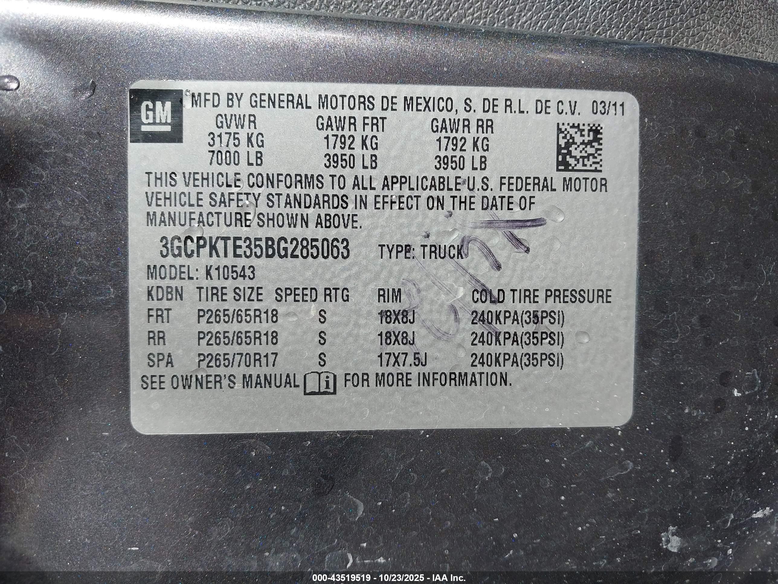 CHEVROLET SILVERADO image 9