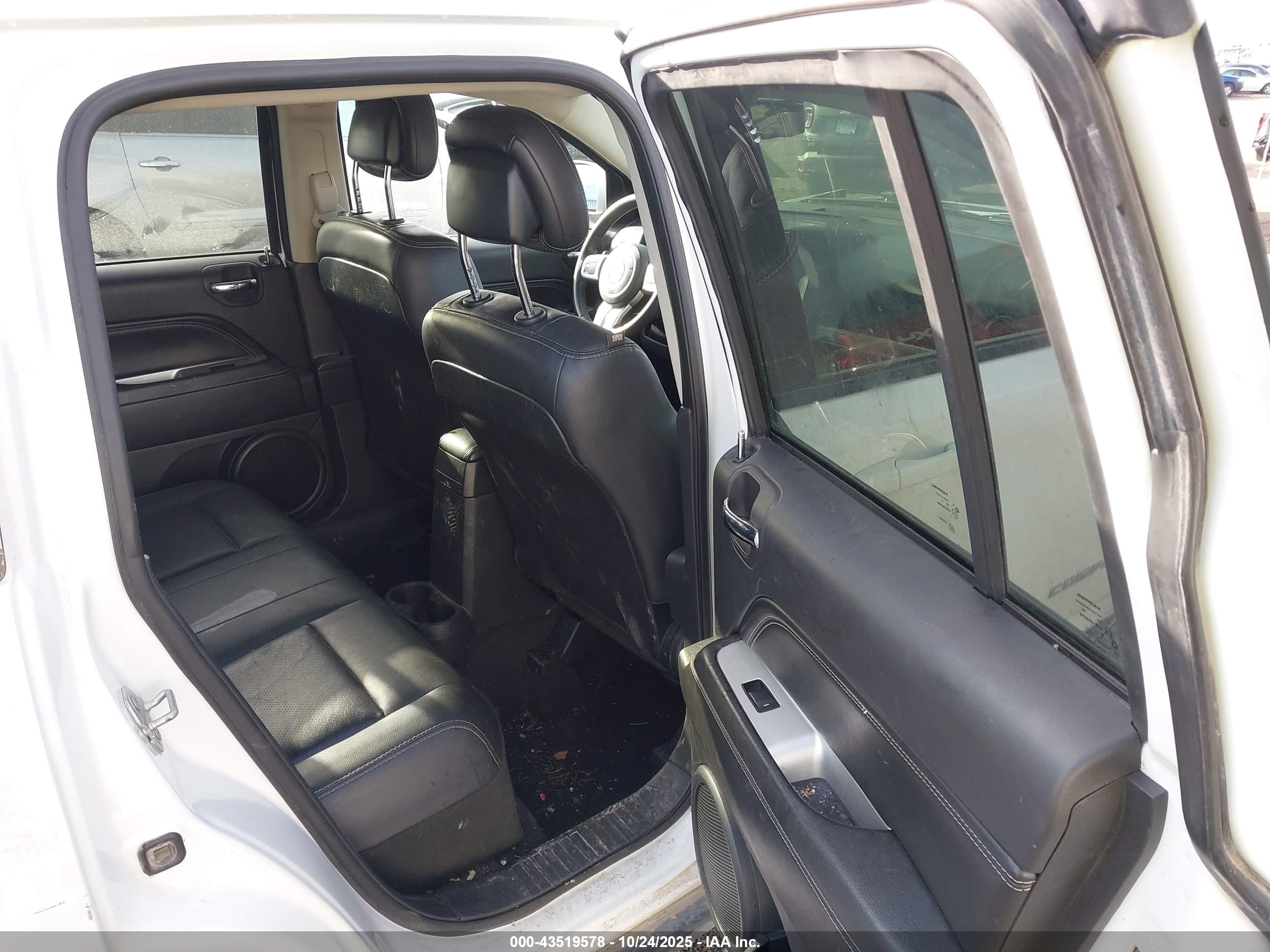 JEEP COMPASS image 8