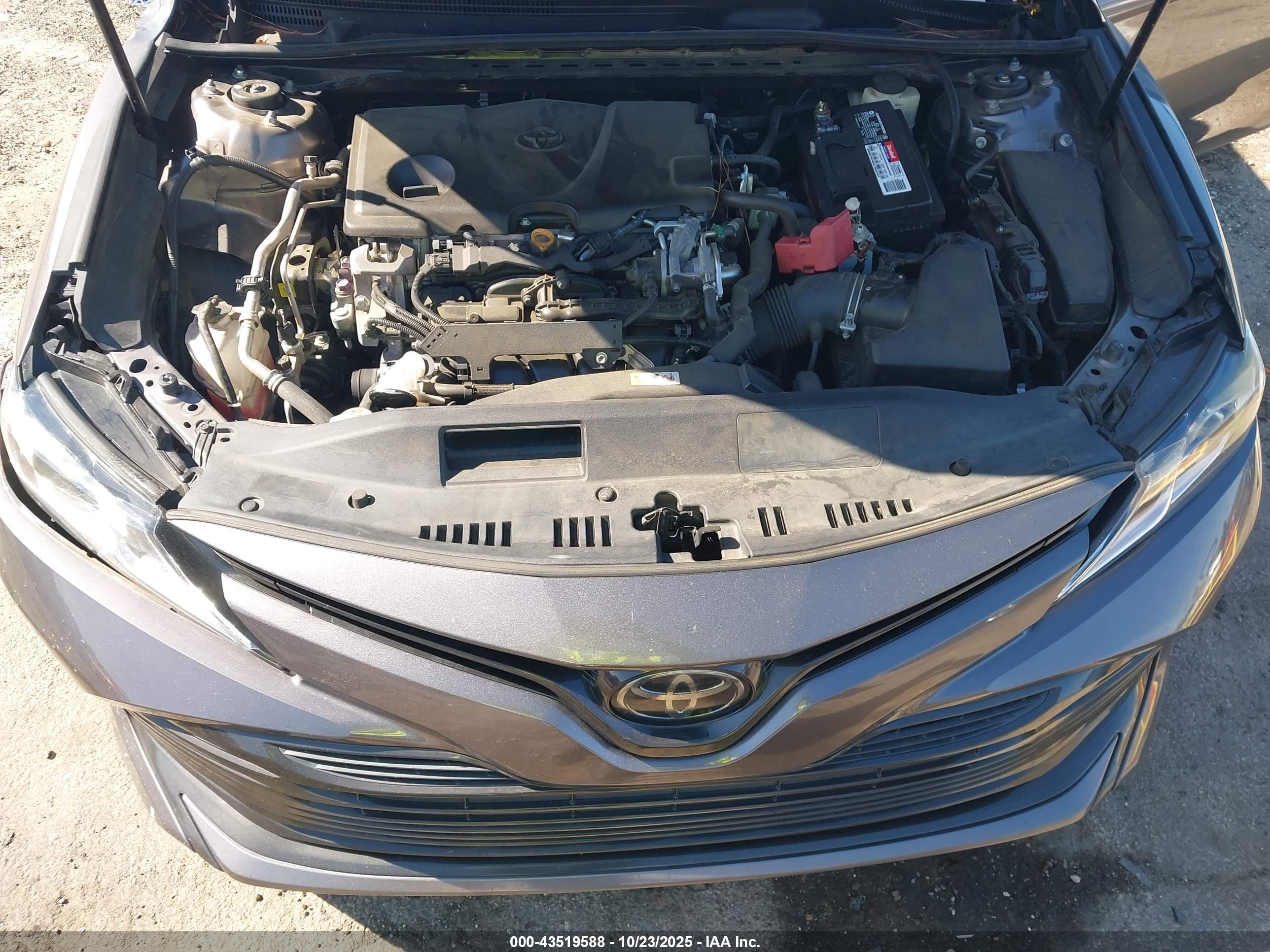 TOYOTA CAMRY image 10