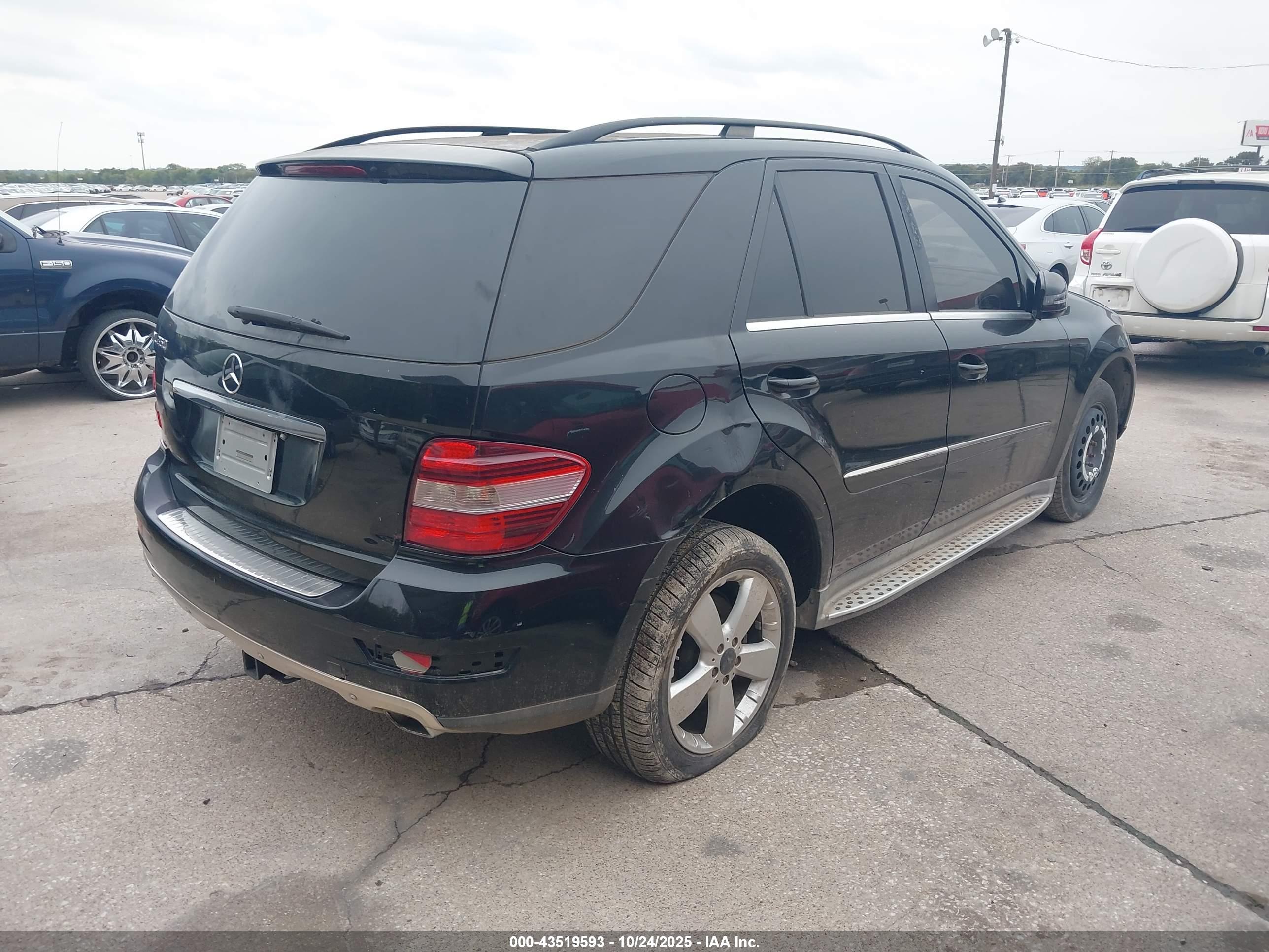 MERCEDES-BENZ ML image 4