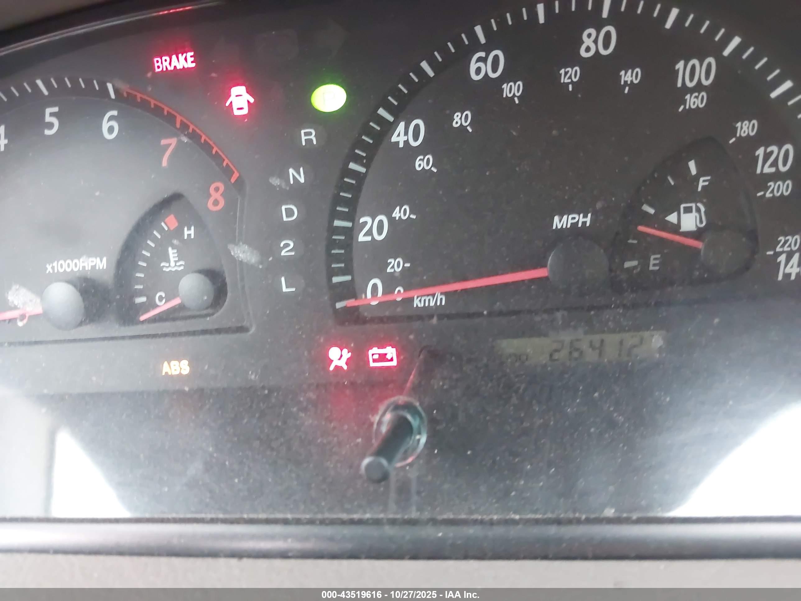 TOYOTA CAMRY image 7