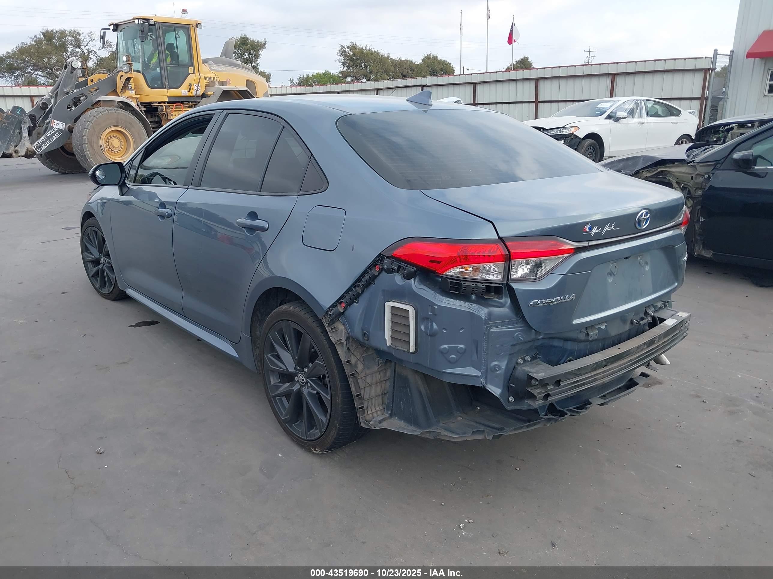 TOYOTA COROLLA image 3