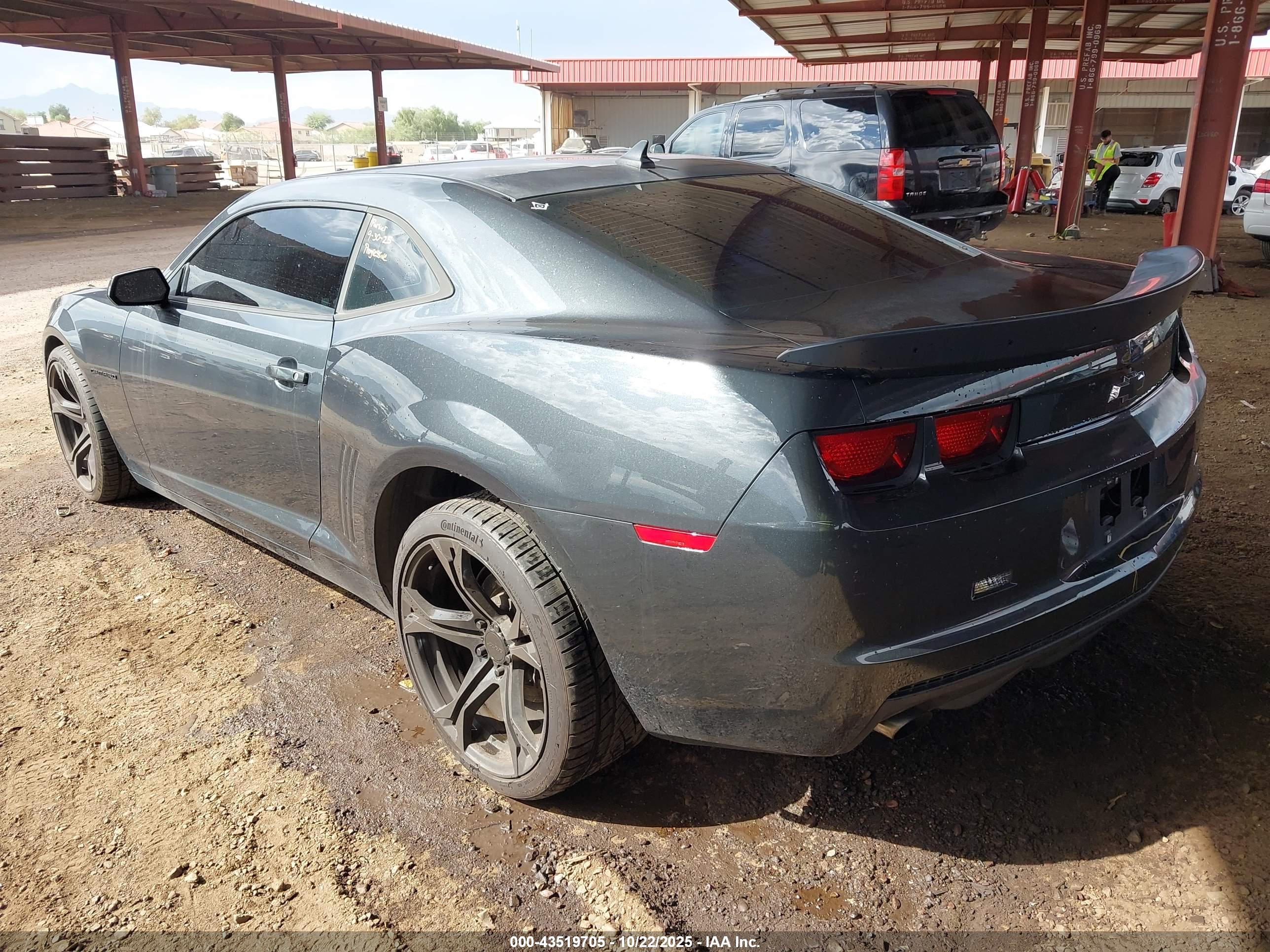 CHEVROLET CAMARO image 3