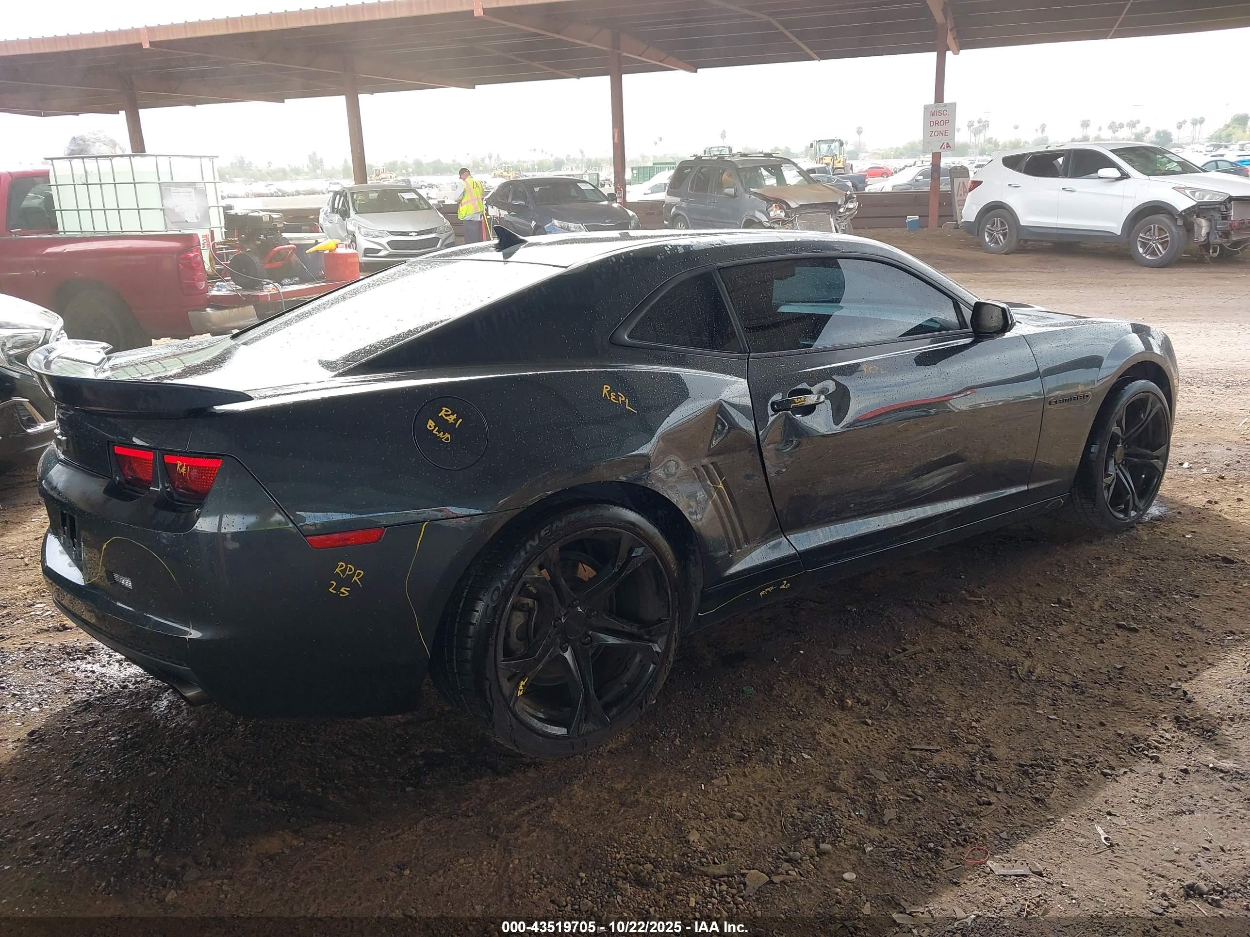 CHEVROLET CAMARO image 6