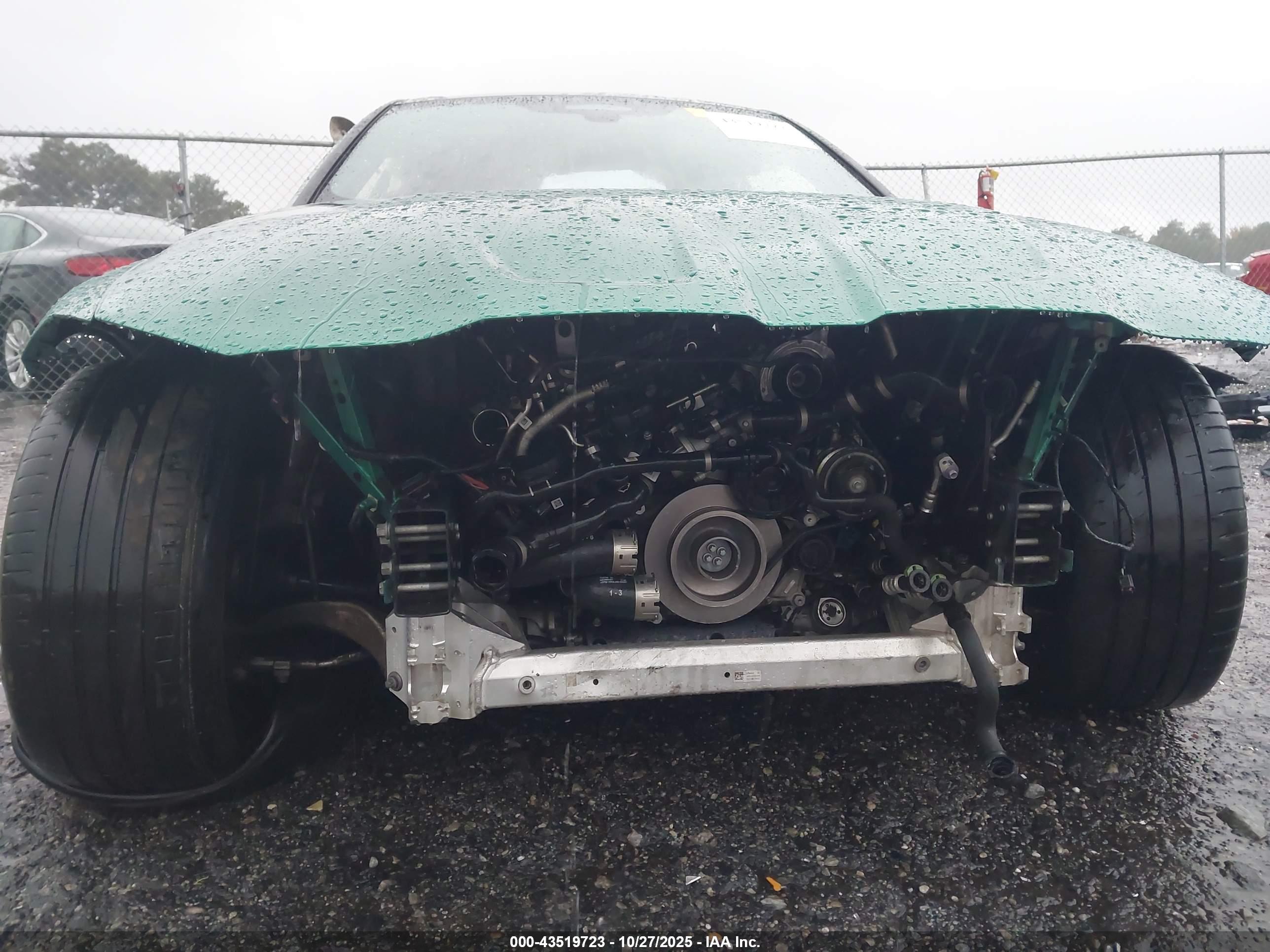 BMW M4 image 6