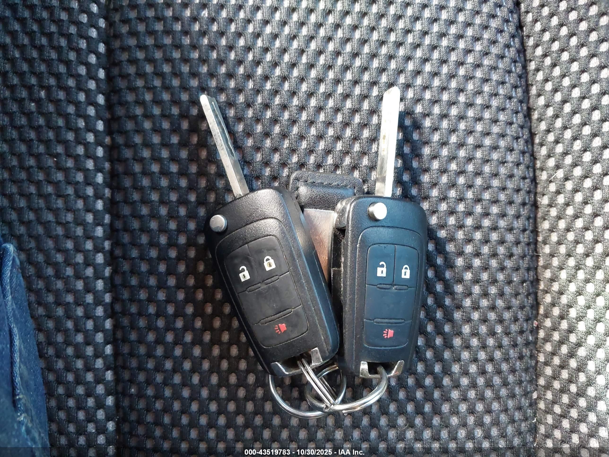 CHEVROLET EQUINOX image 11