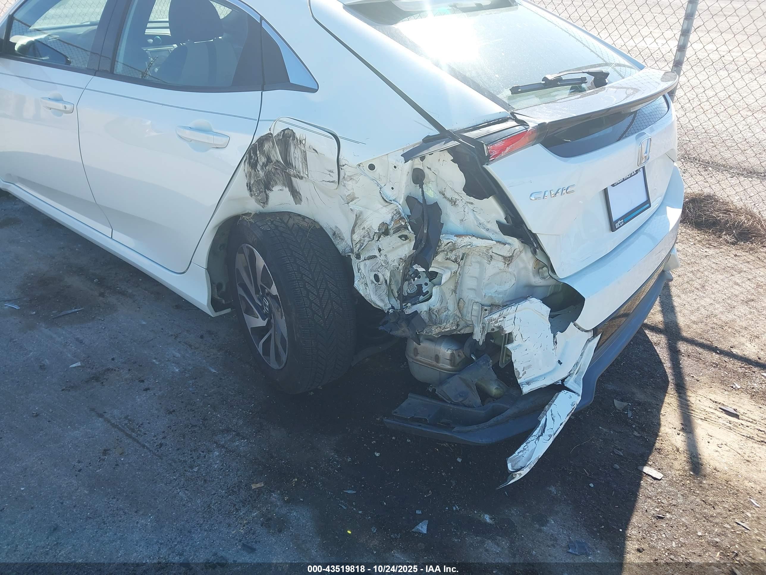 HONDA CIVIC image 6
