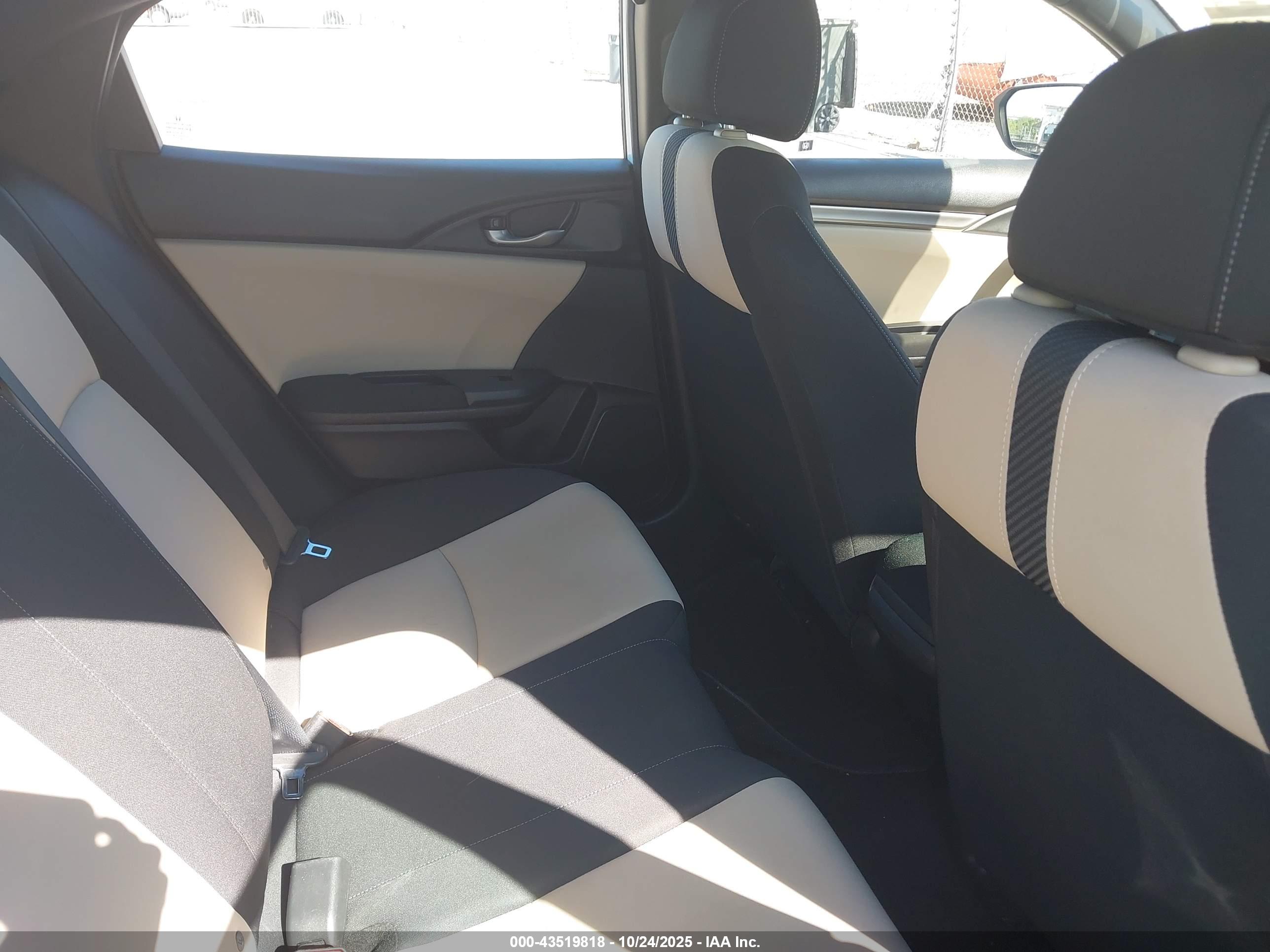 HONDA CIVIC image 8