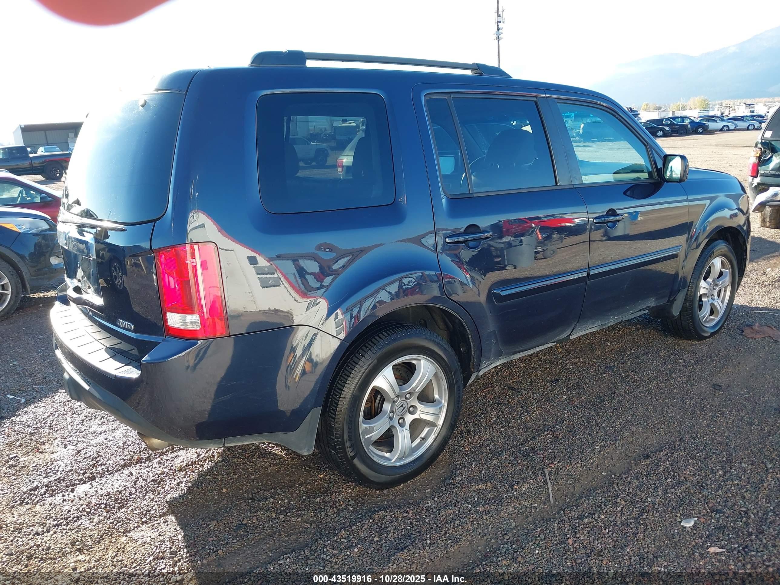 HONDA PILOT image 4