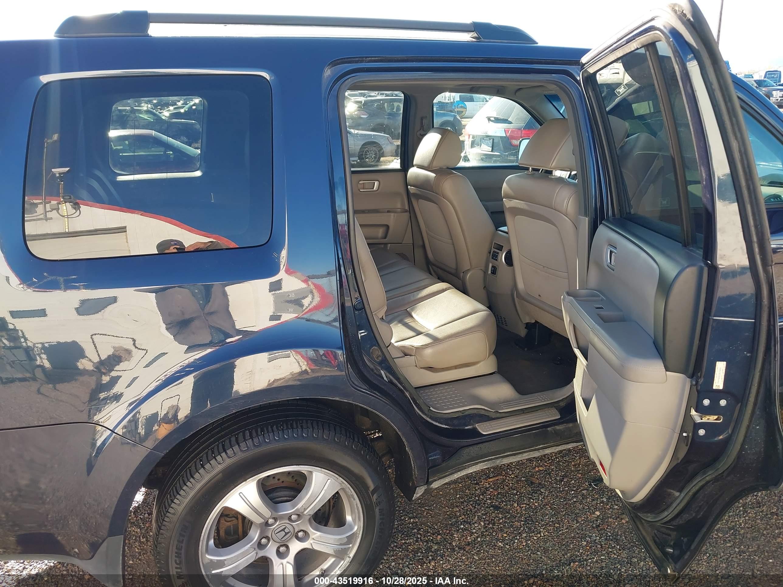 HONDA PILOT image 8