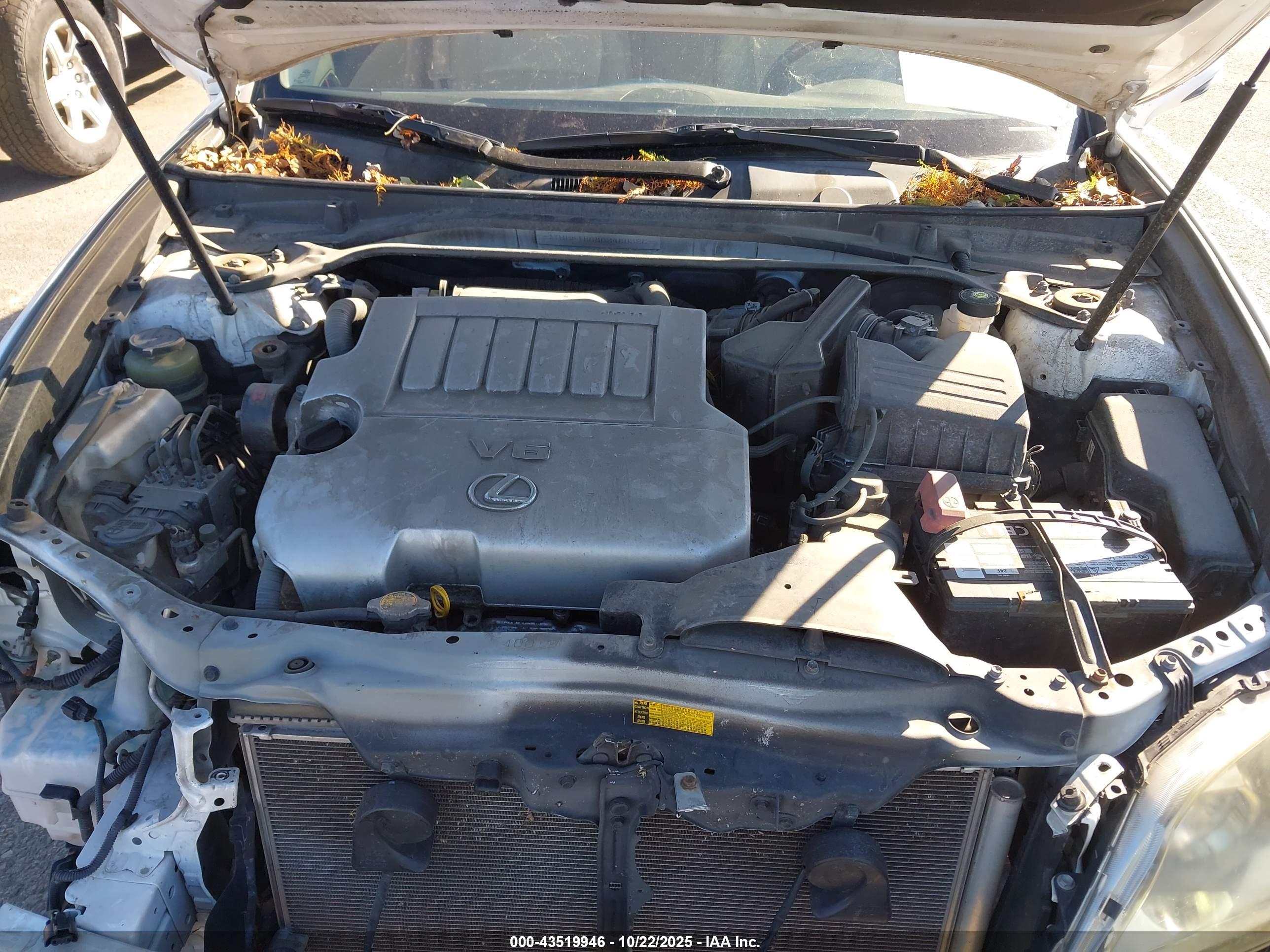 LEXUS ES image 10