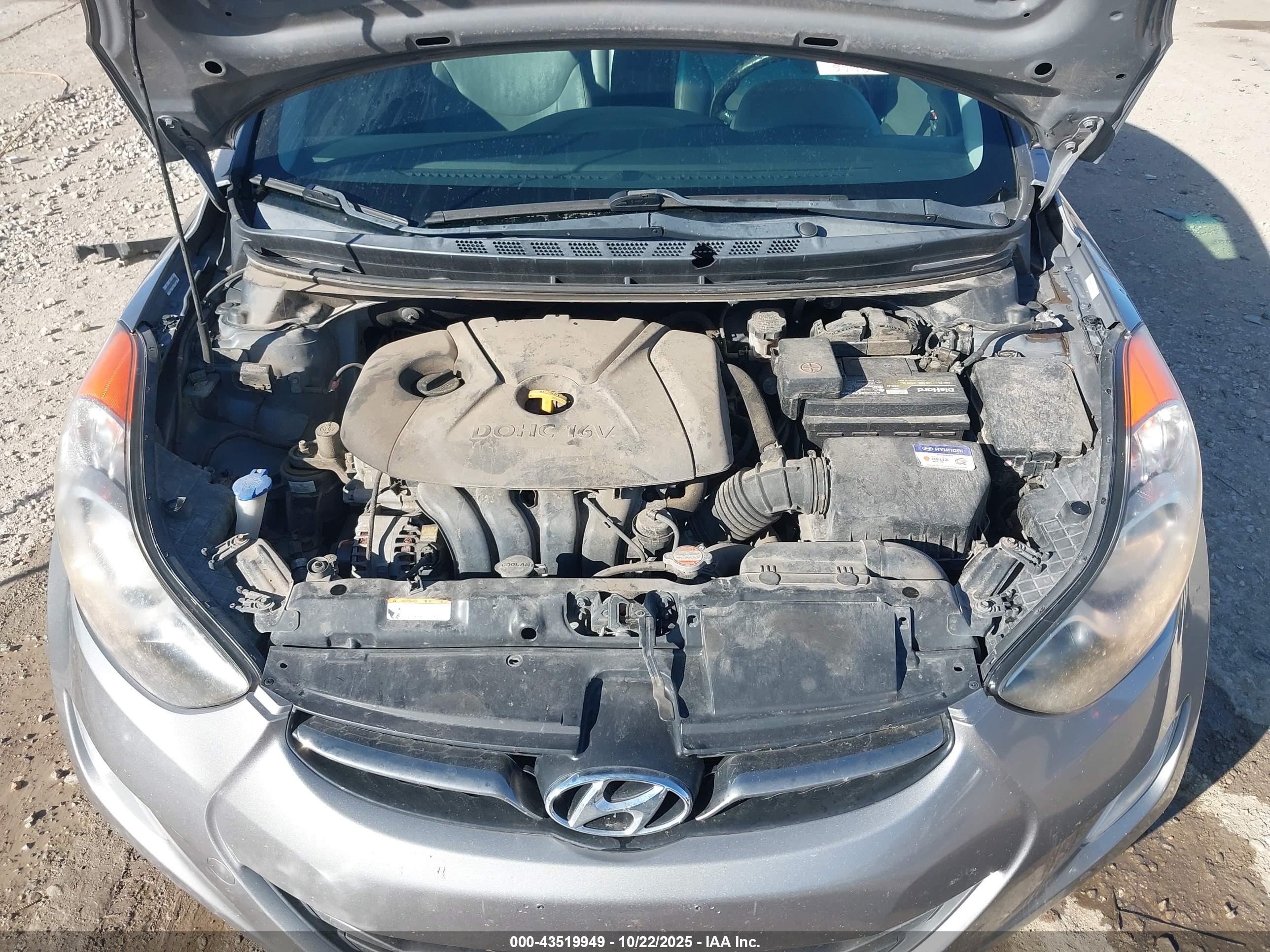 HYUNDAI ELANTRA image 10