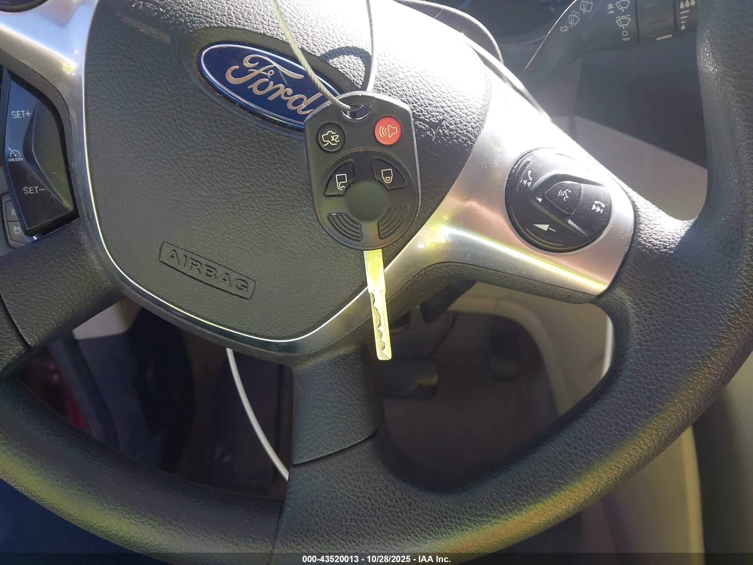 FORD ESCAPE image 11