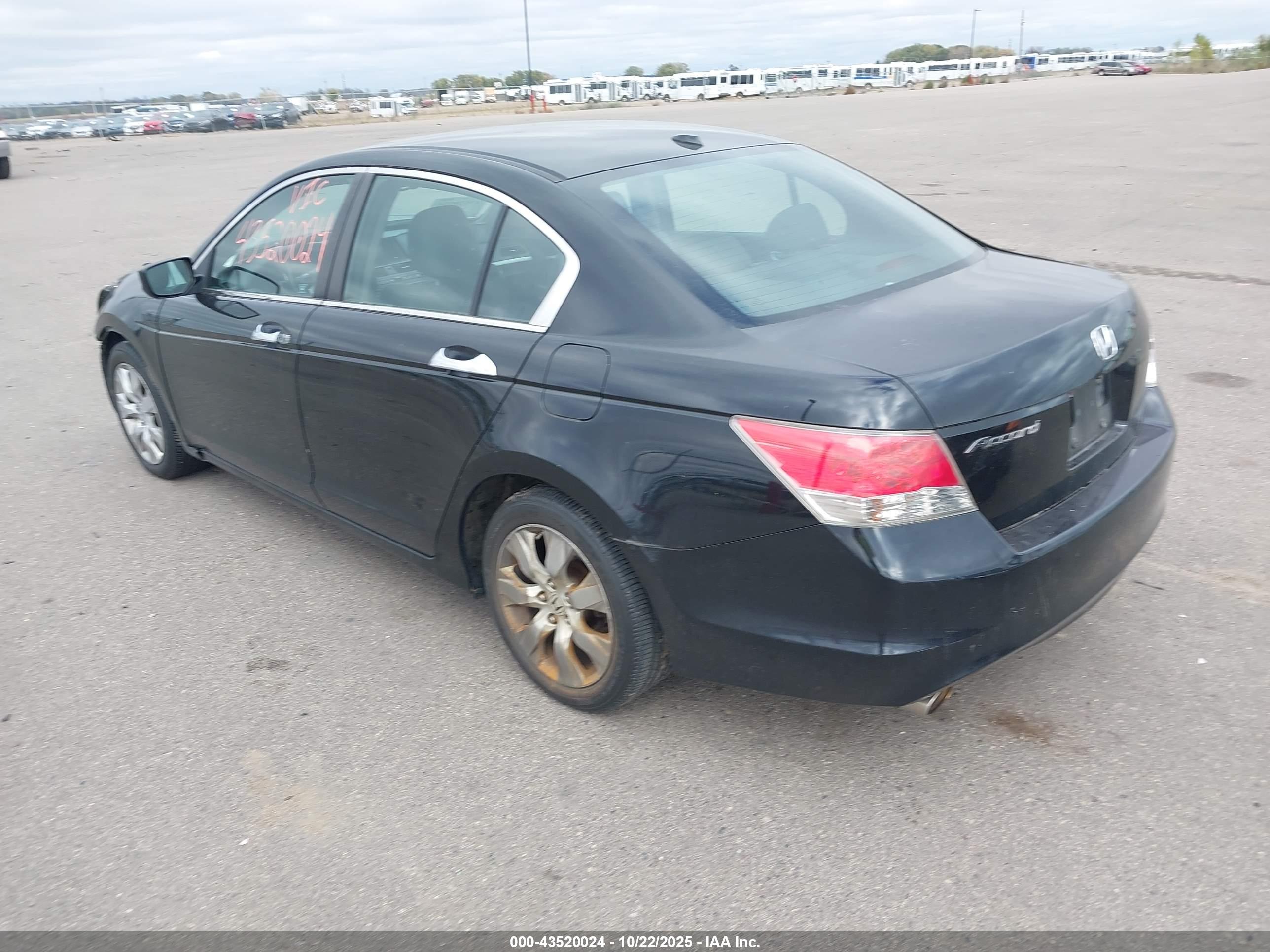 HONDA ACCORD image 3