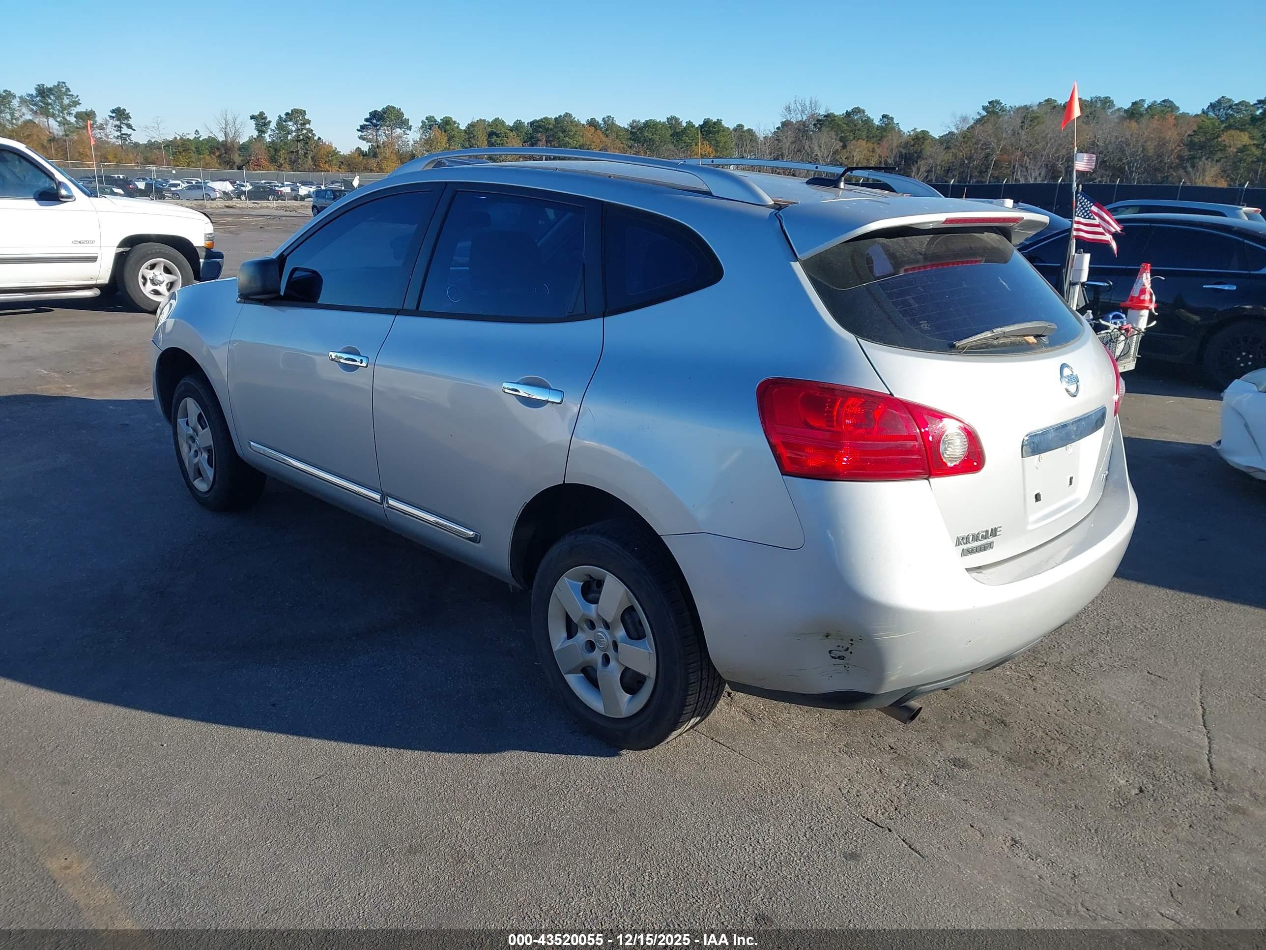 NISSAN ROGUE image 3