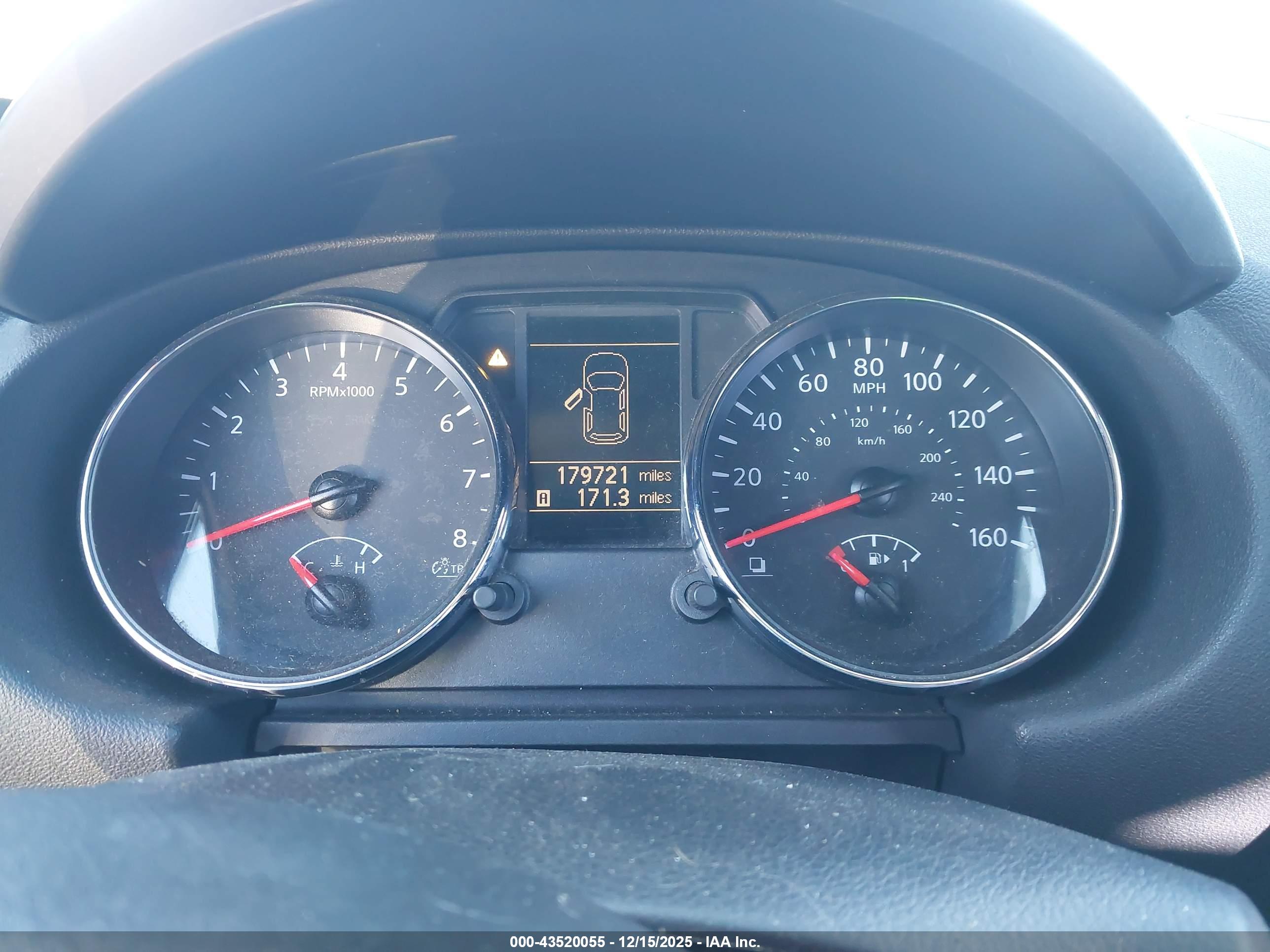 NISSAN ROGUE image 7