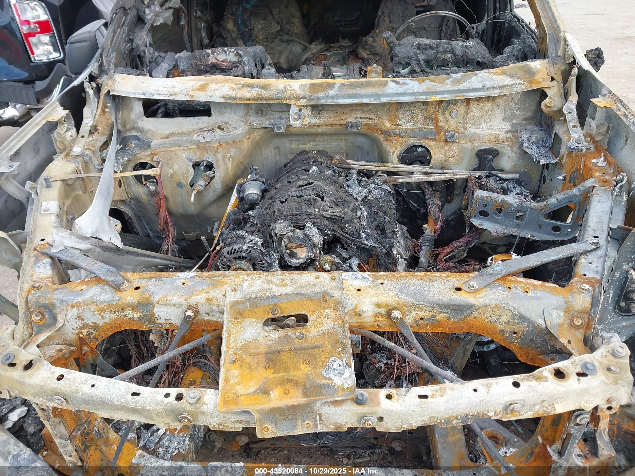 CHEVROLET SILVERADO image 10