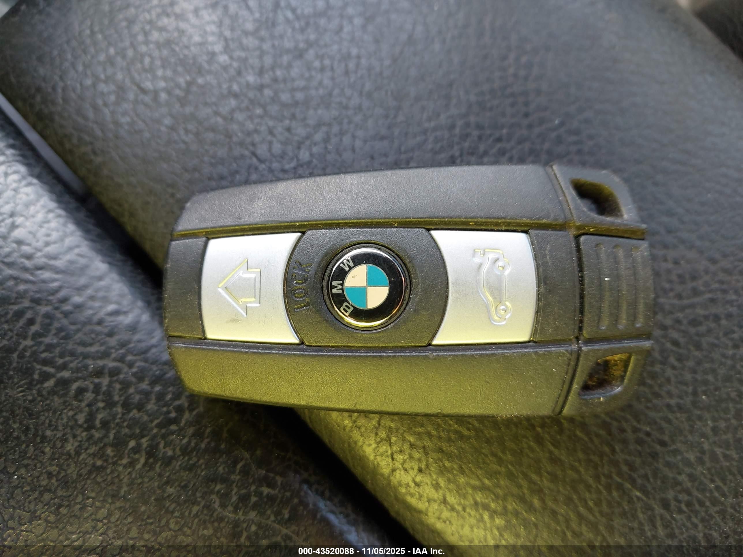 BMW X6 image 11
