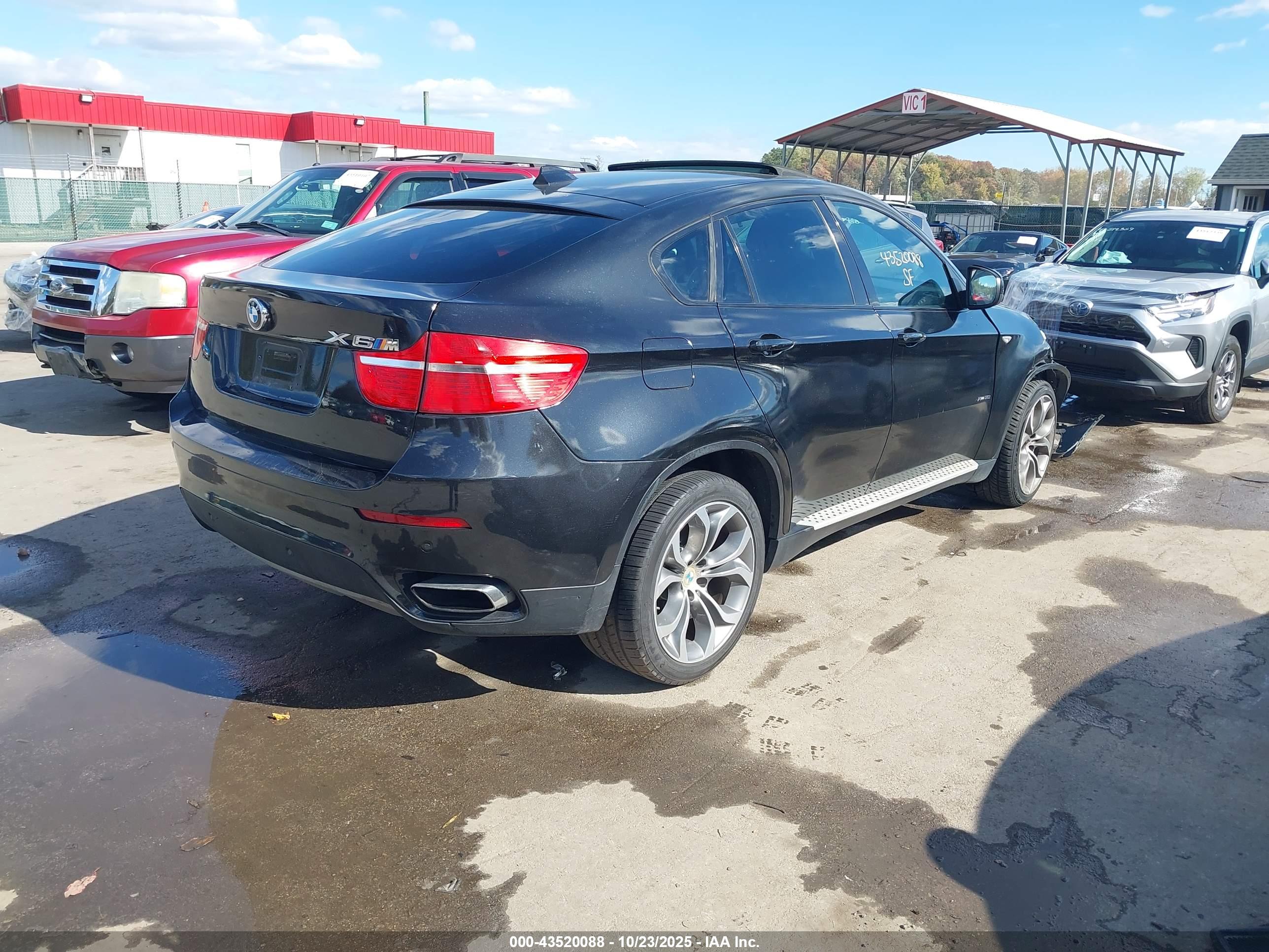 BMW X6 image 4