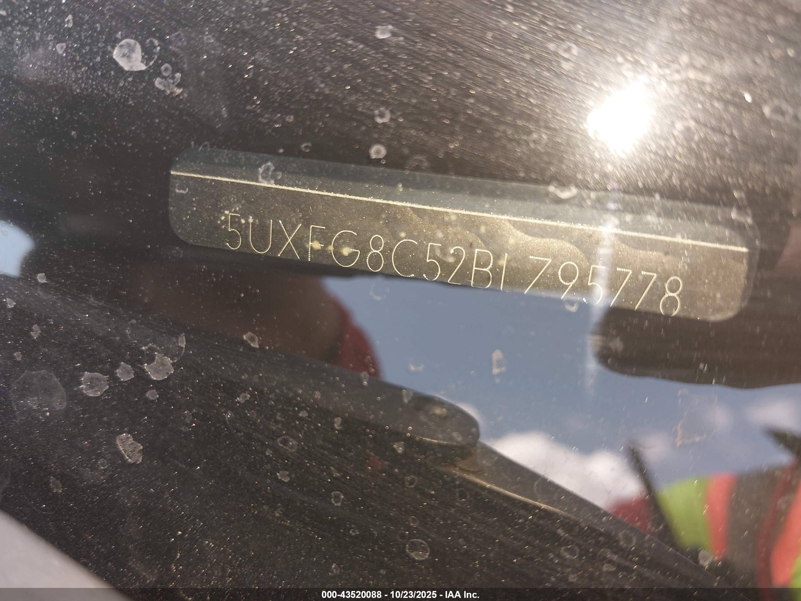 BMW X6 image 9