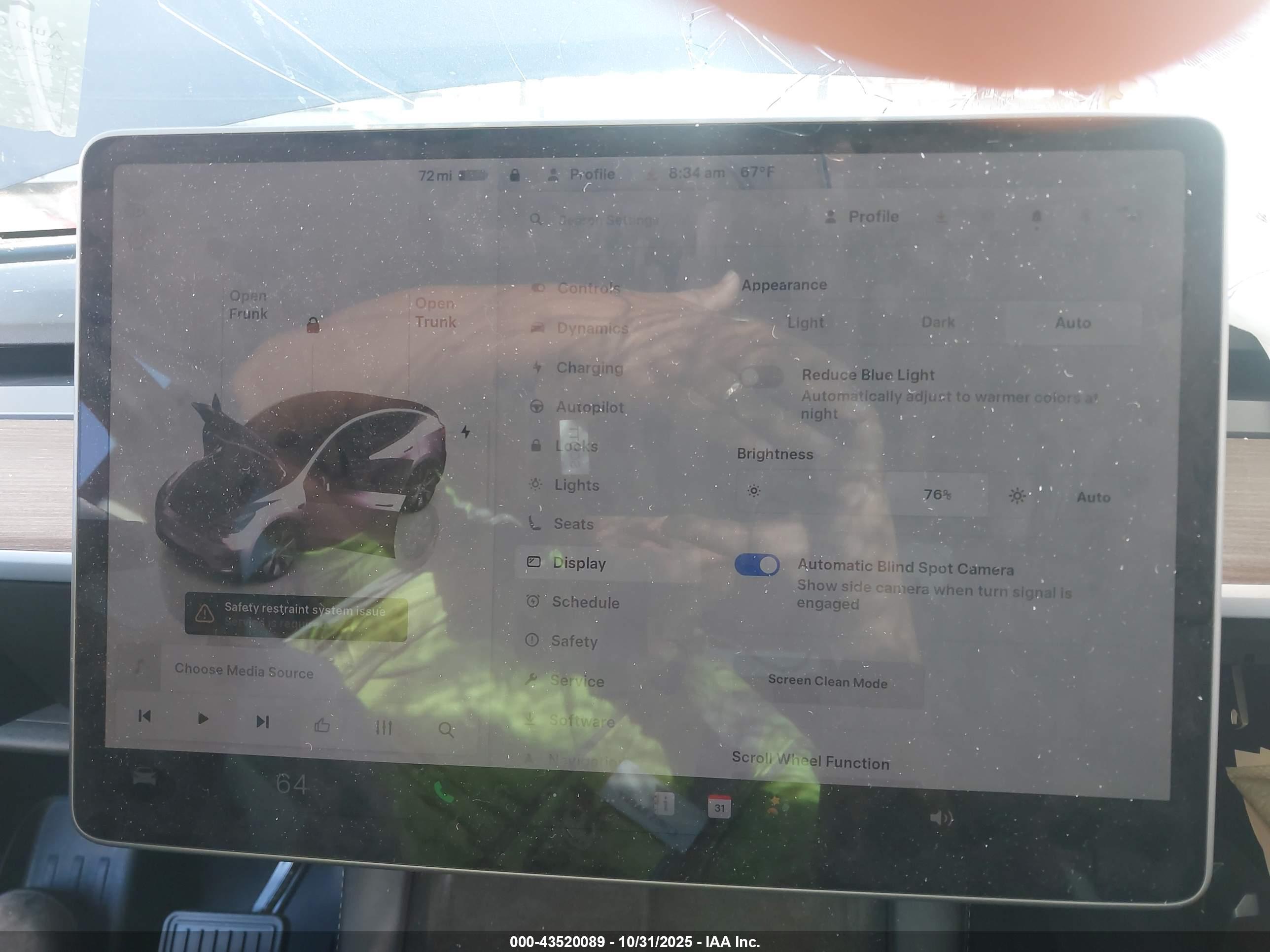 TESLA MODEL image 7