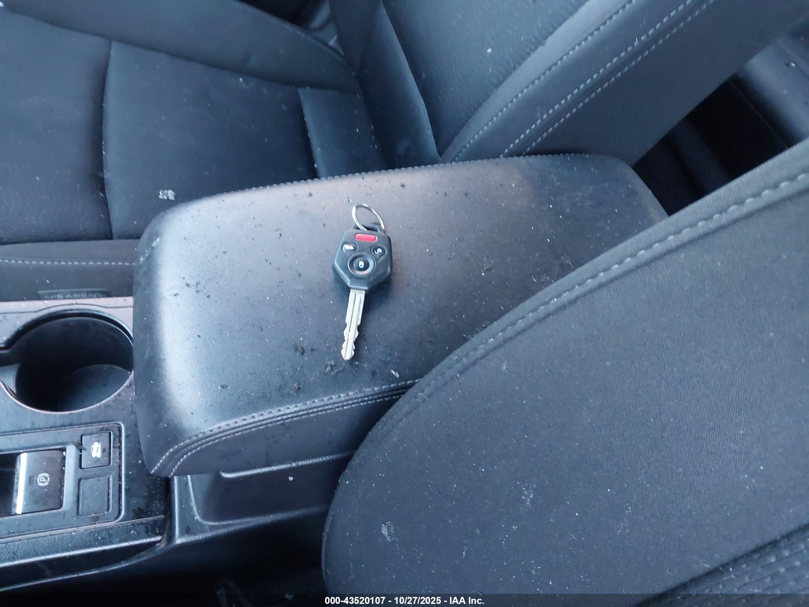 SUBARU LEGACY image 11