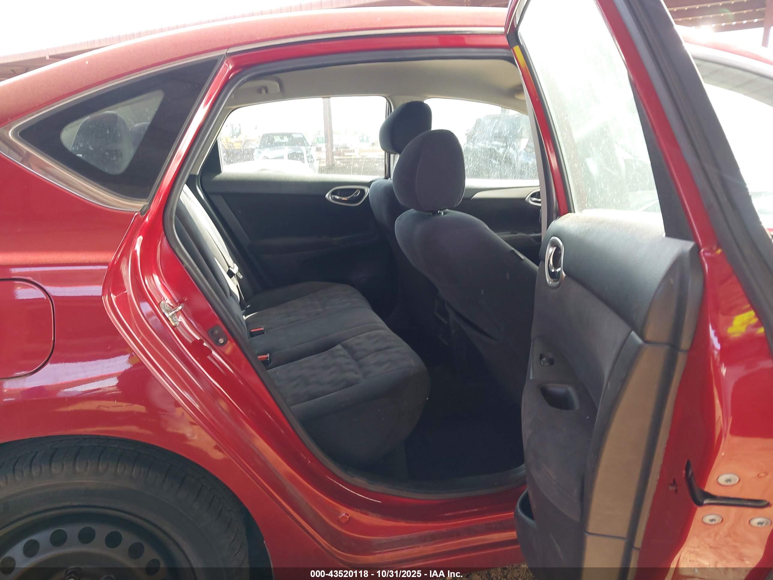 NISSAN SENTRA image 8