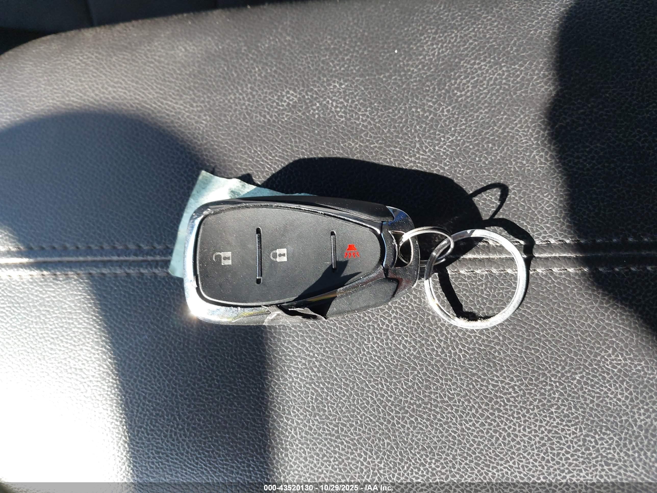 GMC TERRAIN image 11