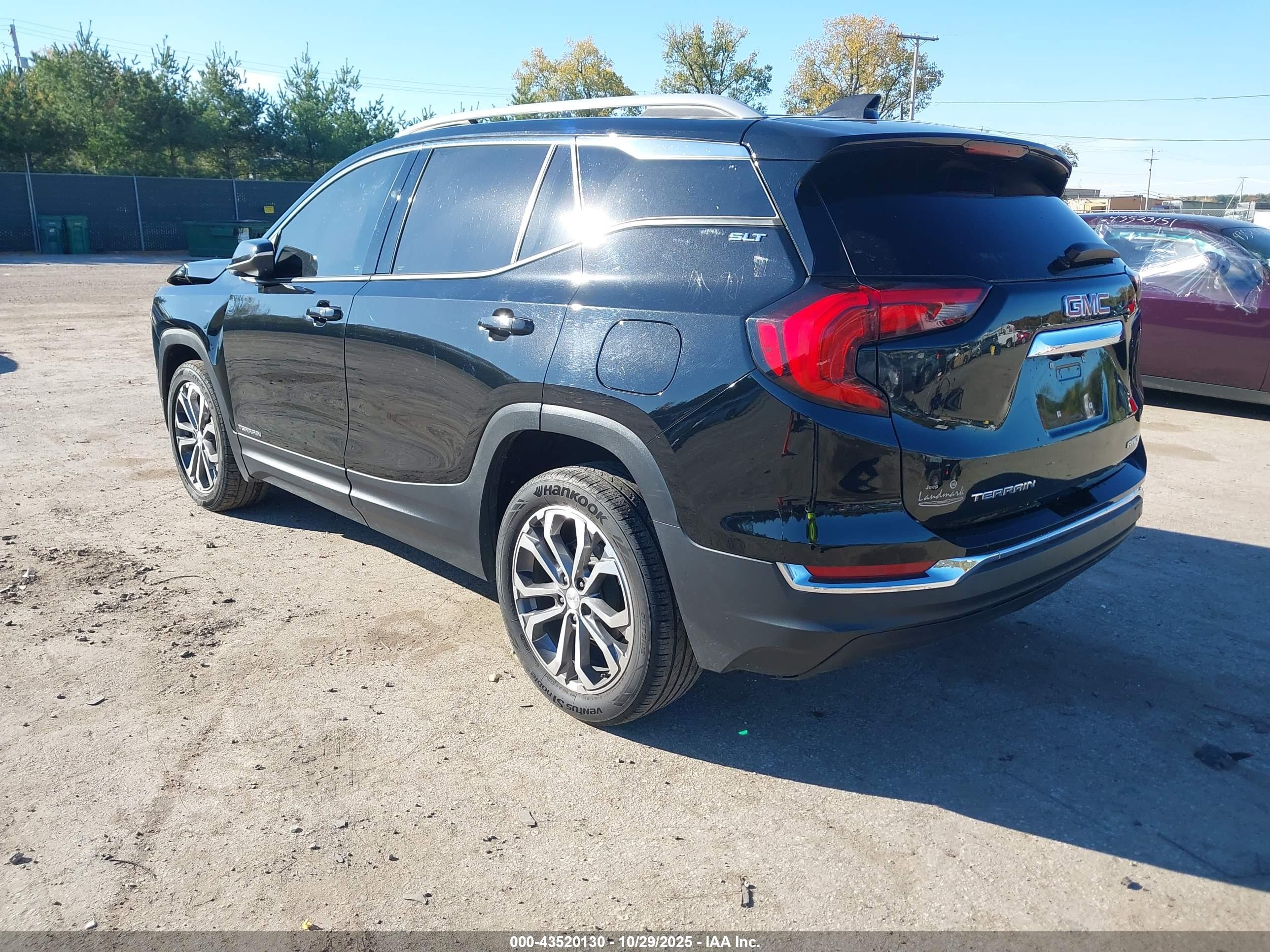 GMC TERRAIN image 3