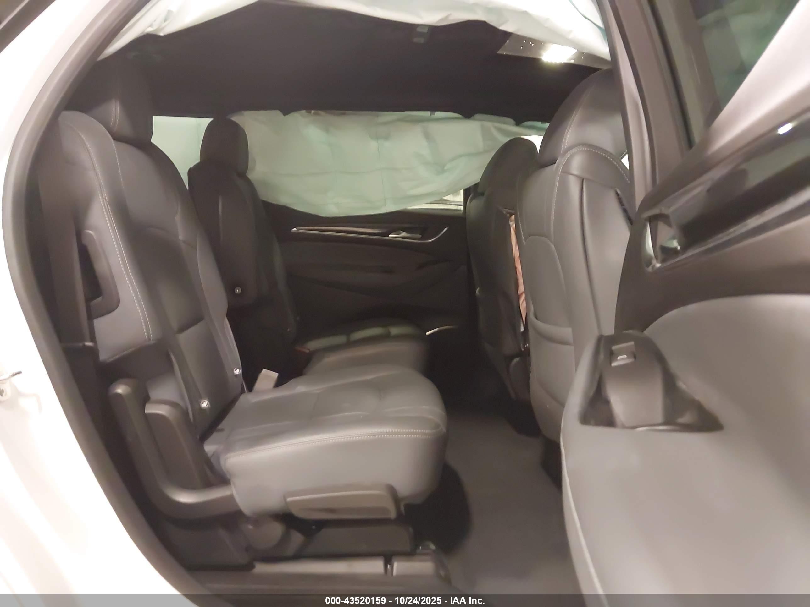 BUICK ENCLAVE image 8